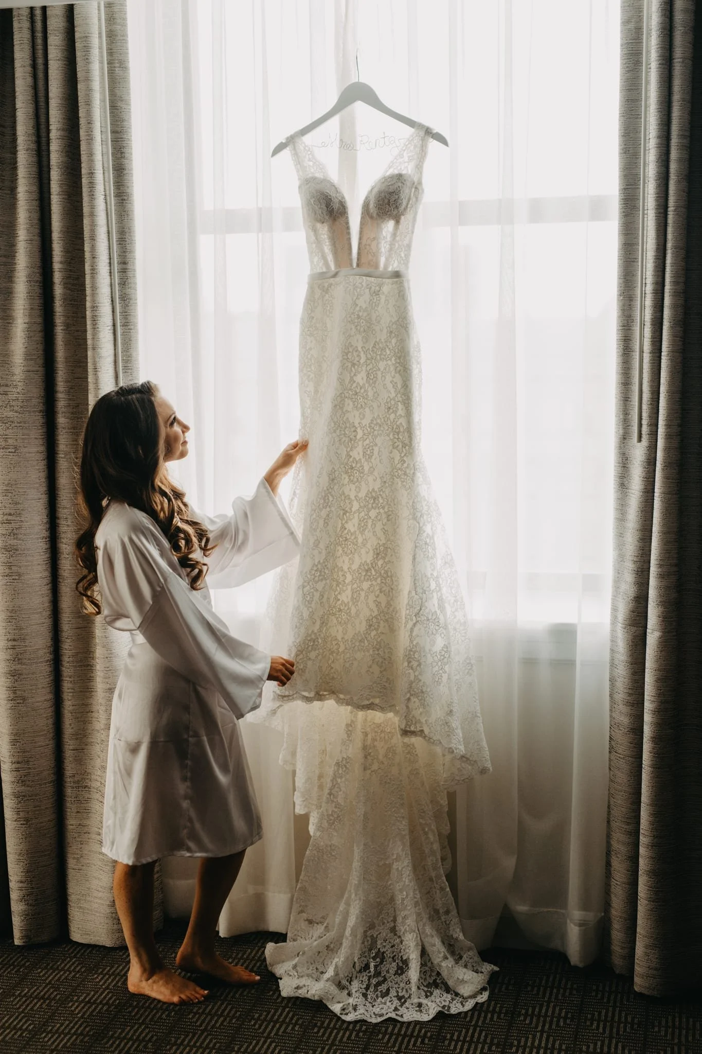RitzCarlton.wedding.chic_.winter.ballroom.annajesse.blog-0017.jpg
