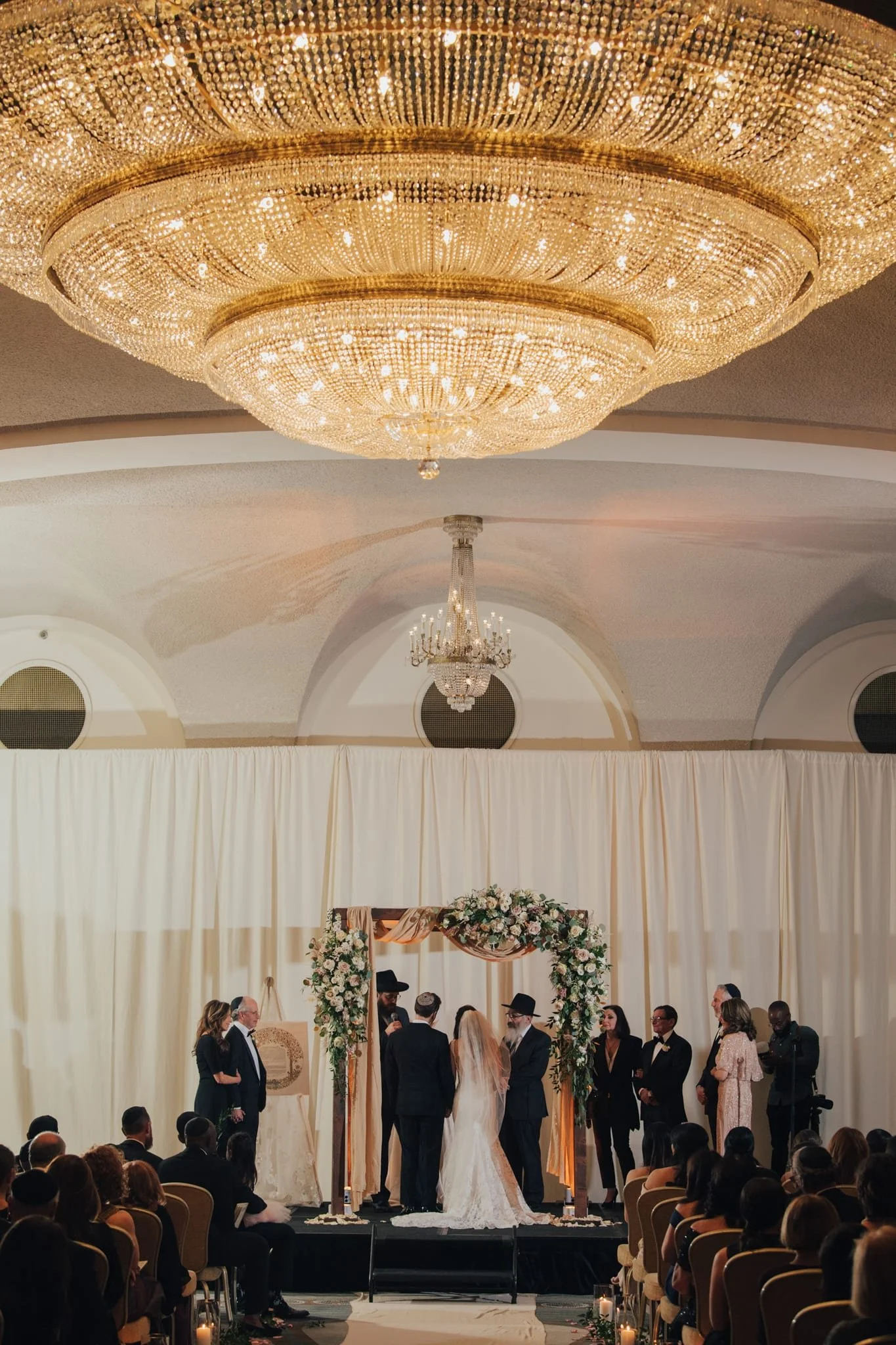 RitzCarlton.wedding.chic_.winter.ballroom.annajesse.blog-0067.jpg