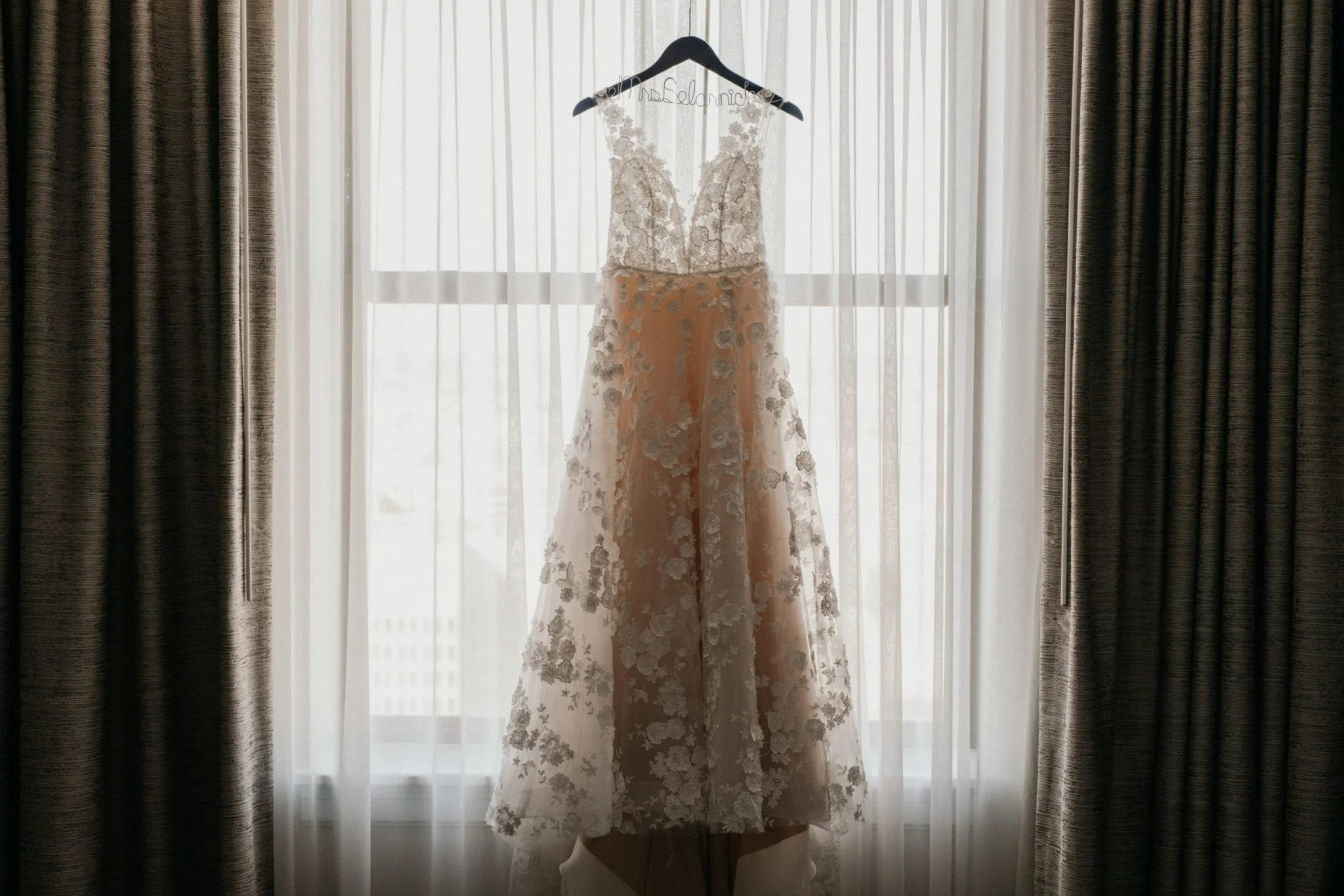 RitzCarlton.wedding.chic_.winter.elegant.SydneyMichael.TylerBoye-006-scaled.jpg