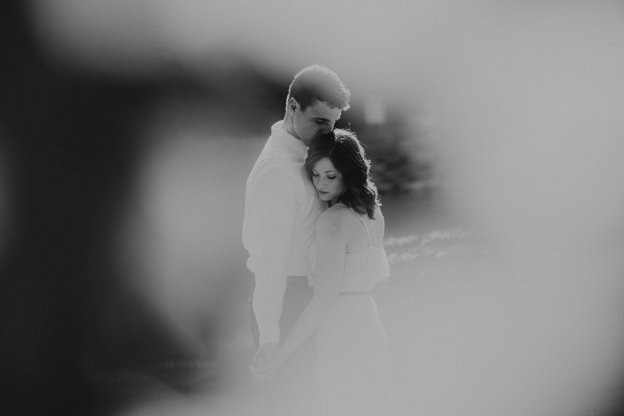 HaileyZack_TylerBoye_BLOG_Creative_Fun_Engagement_Charleston_007.jpg