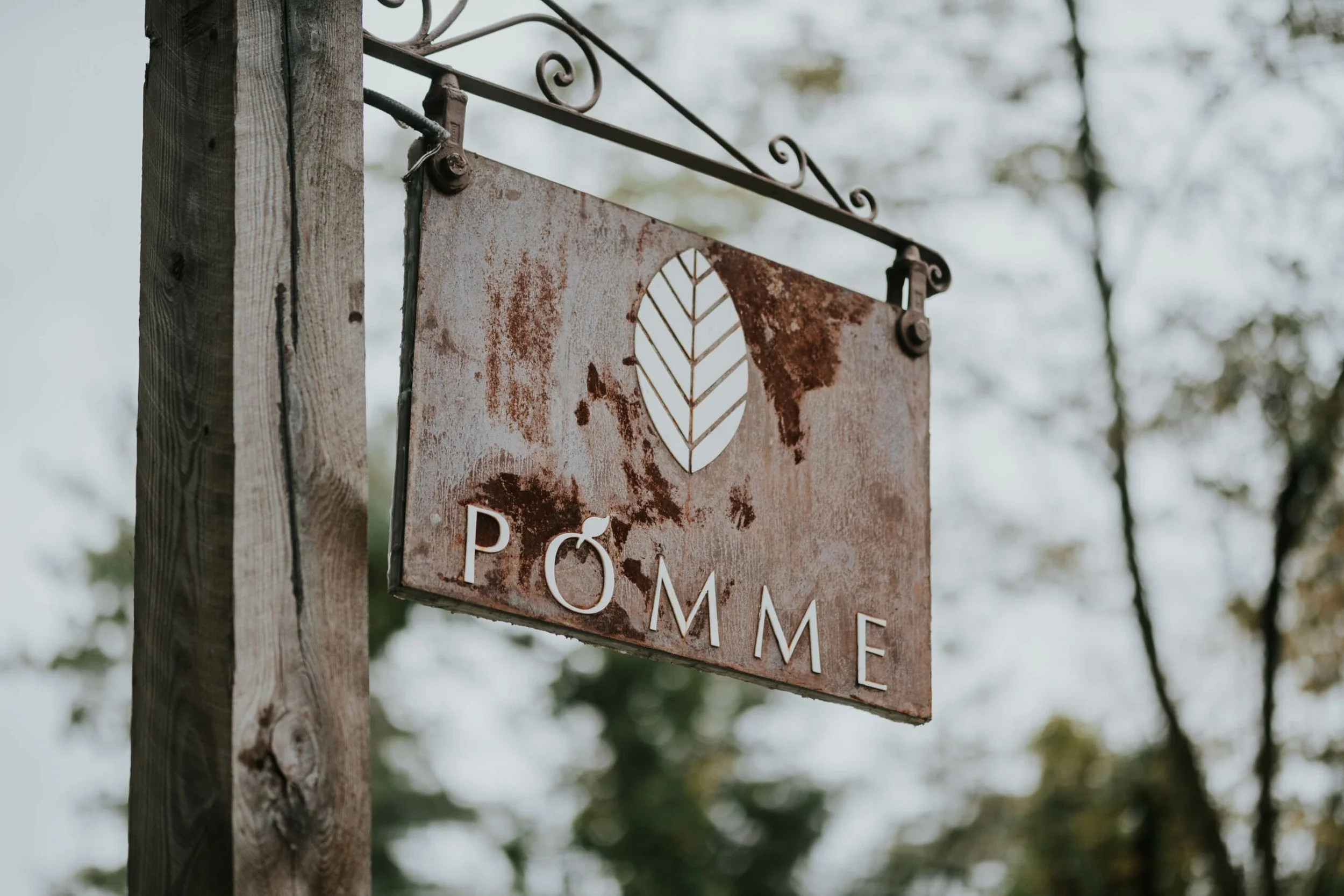 JulieMatt.Pomme_.Wedding-008-scaled.jpg
