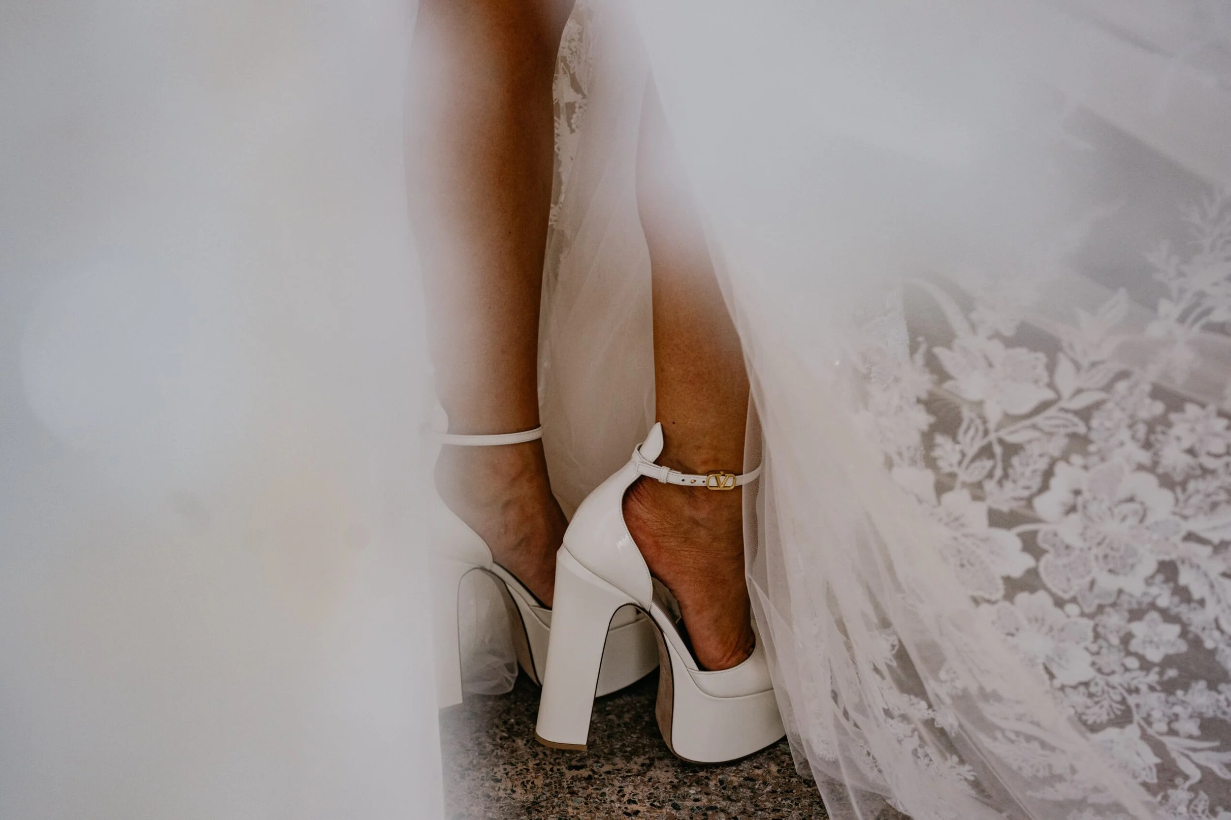 02.AllieJason.CedarRoom.Wedding-131-scaled.jpg