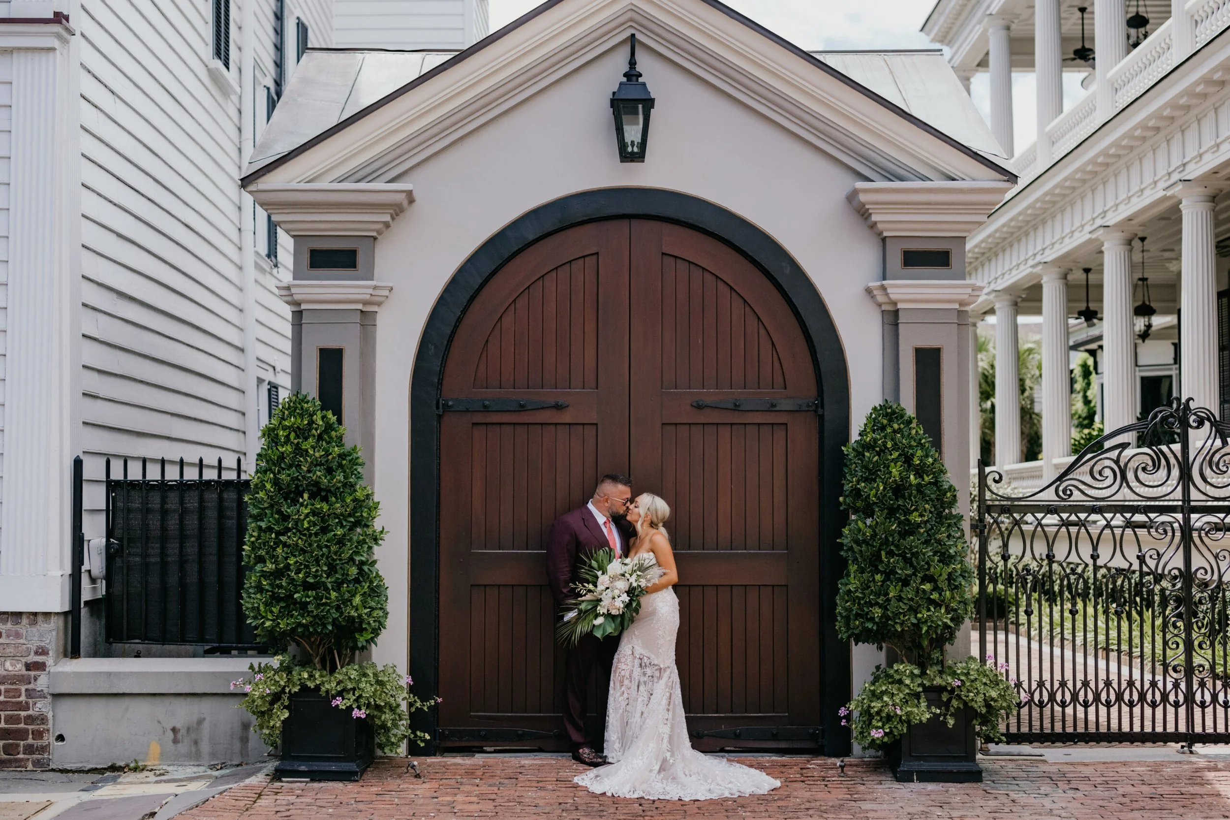02.AllieJason.CedarRoom.Wedding-250-scaled.jpg