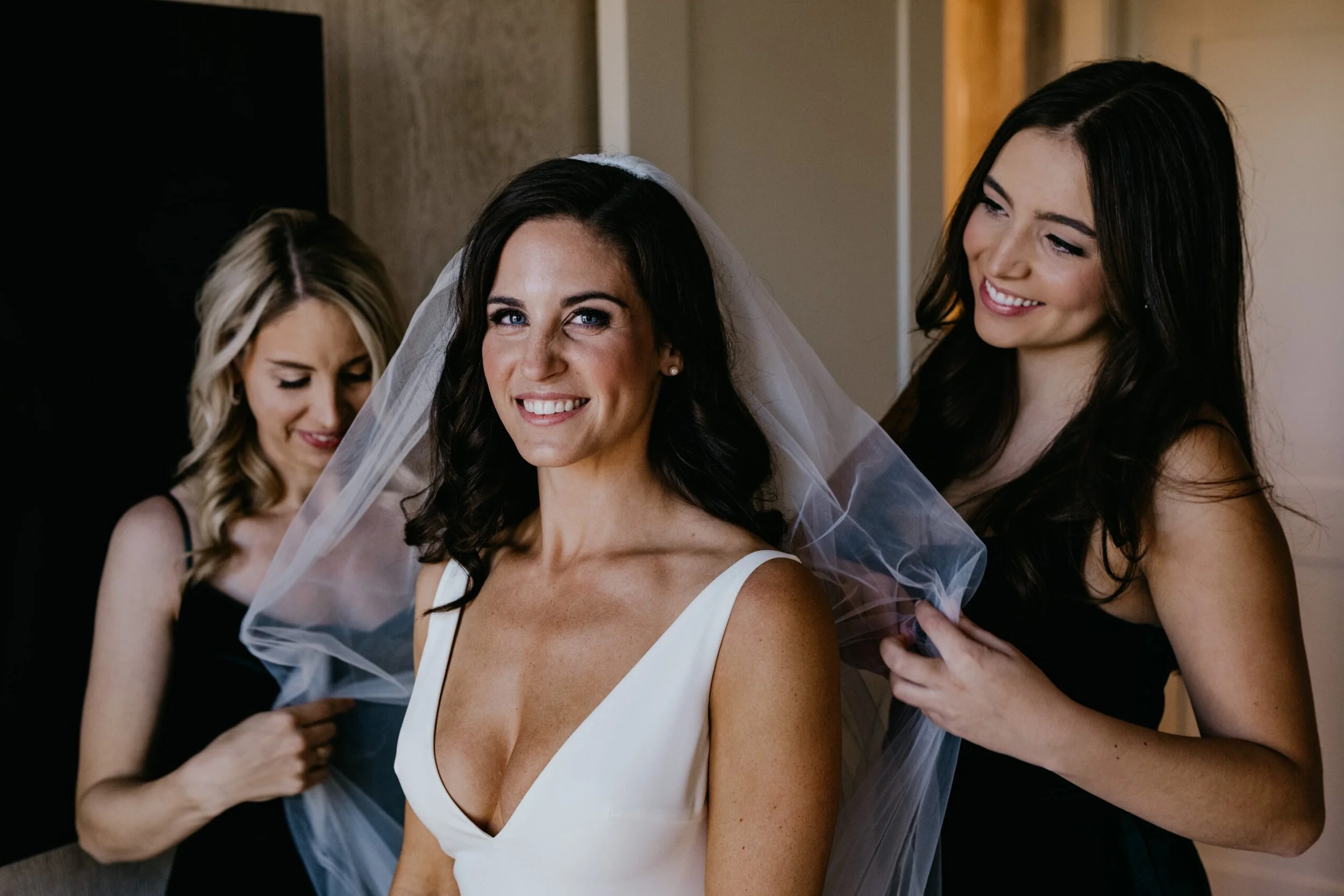 01.ColleenLiam.RiverHouseOdettes.Wedding-056-scaled.jpg