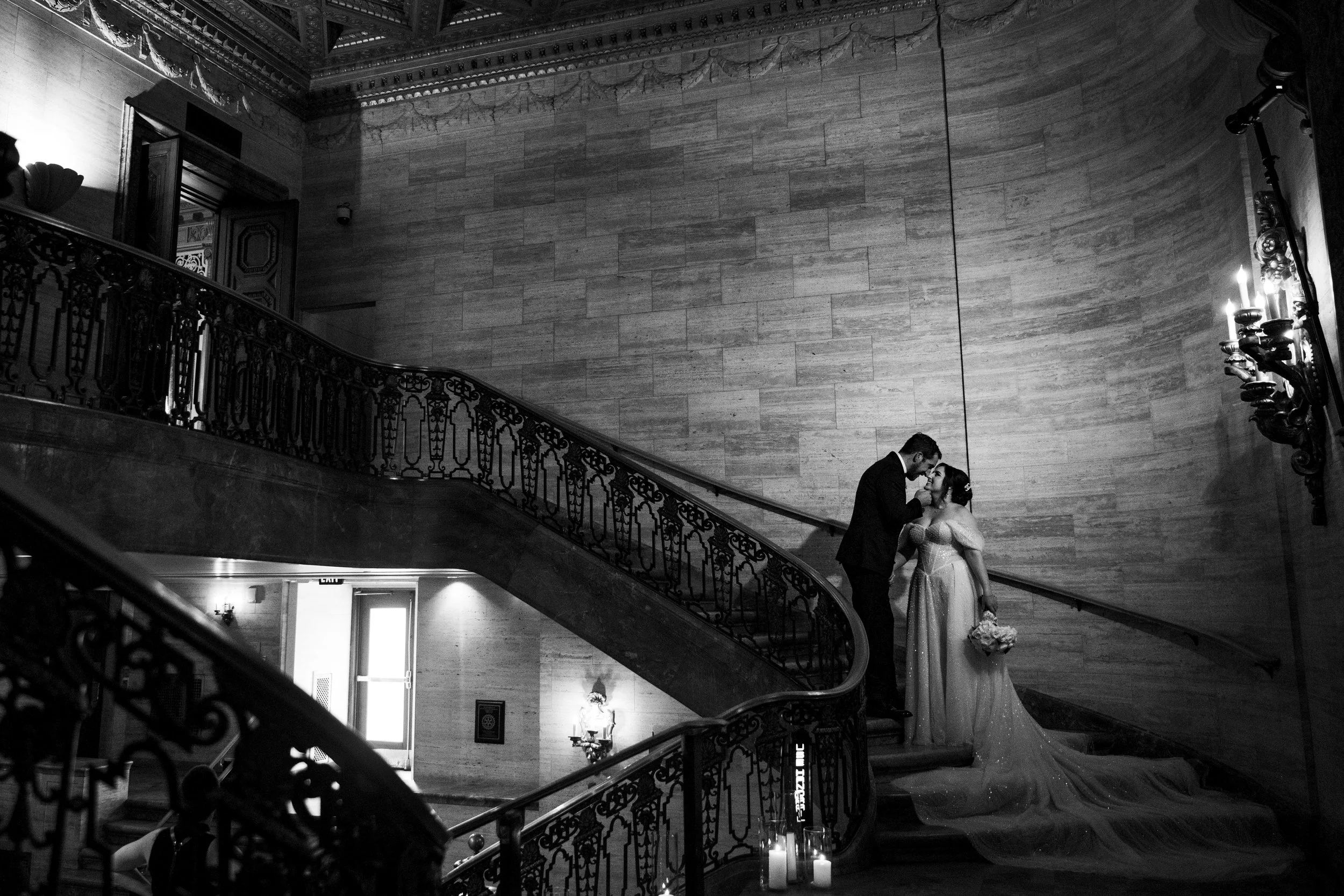 tyler-boye-photography-hotel-du-pont-wilmington-couple-portraits-historic-2.jpg