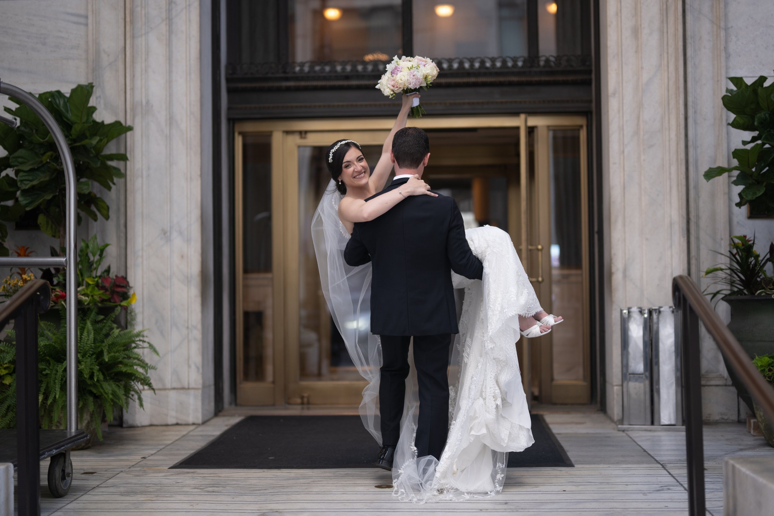 tyler-boye-photography-ritz-carlton-philadelphia-couple-portraits-five-star-6.jpg