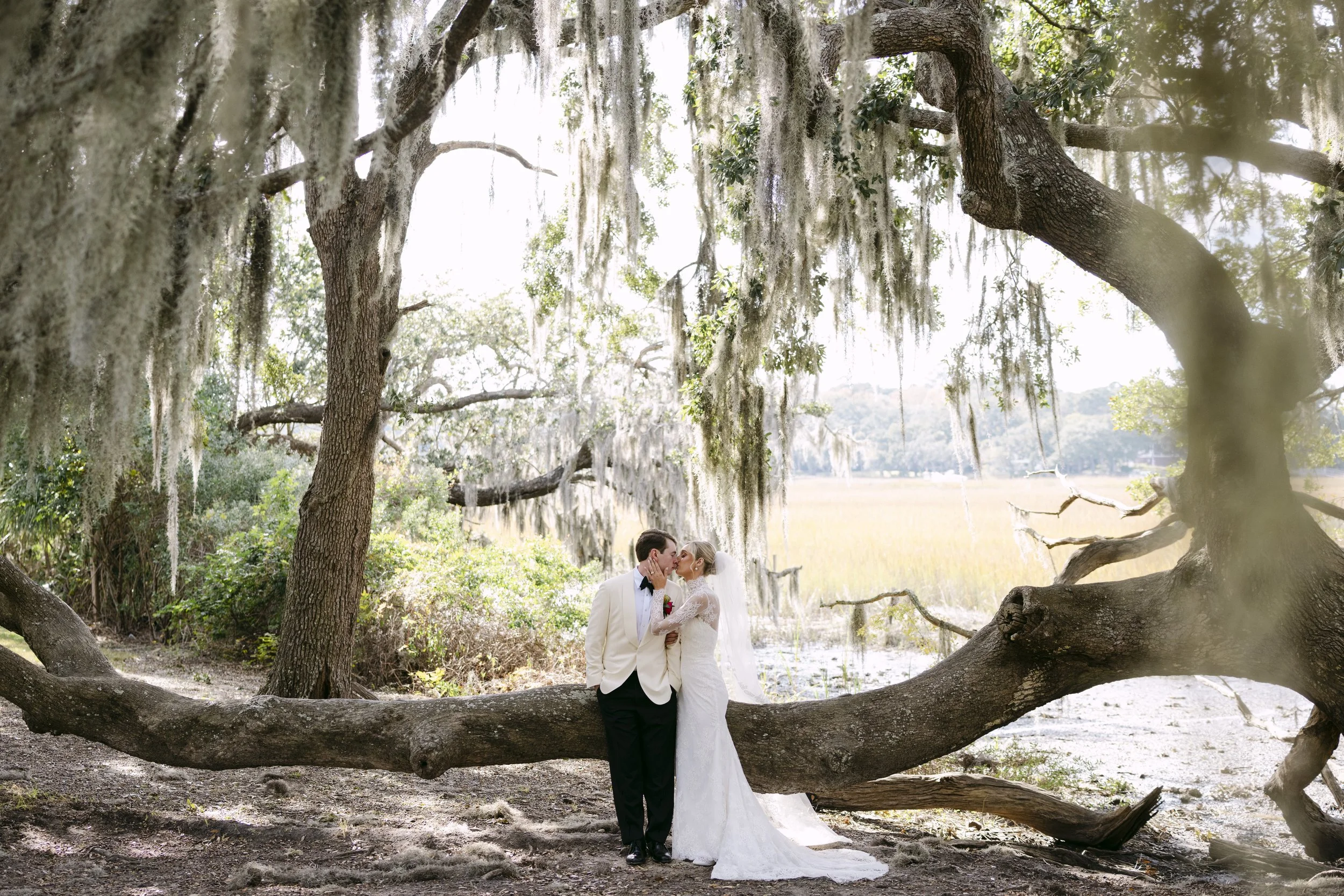 Boone-Hall-Charleston-SC-wedding-photographer-11.jpg