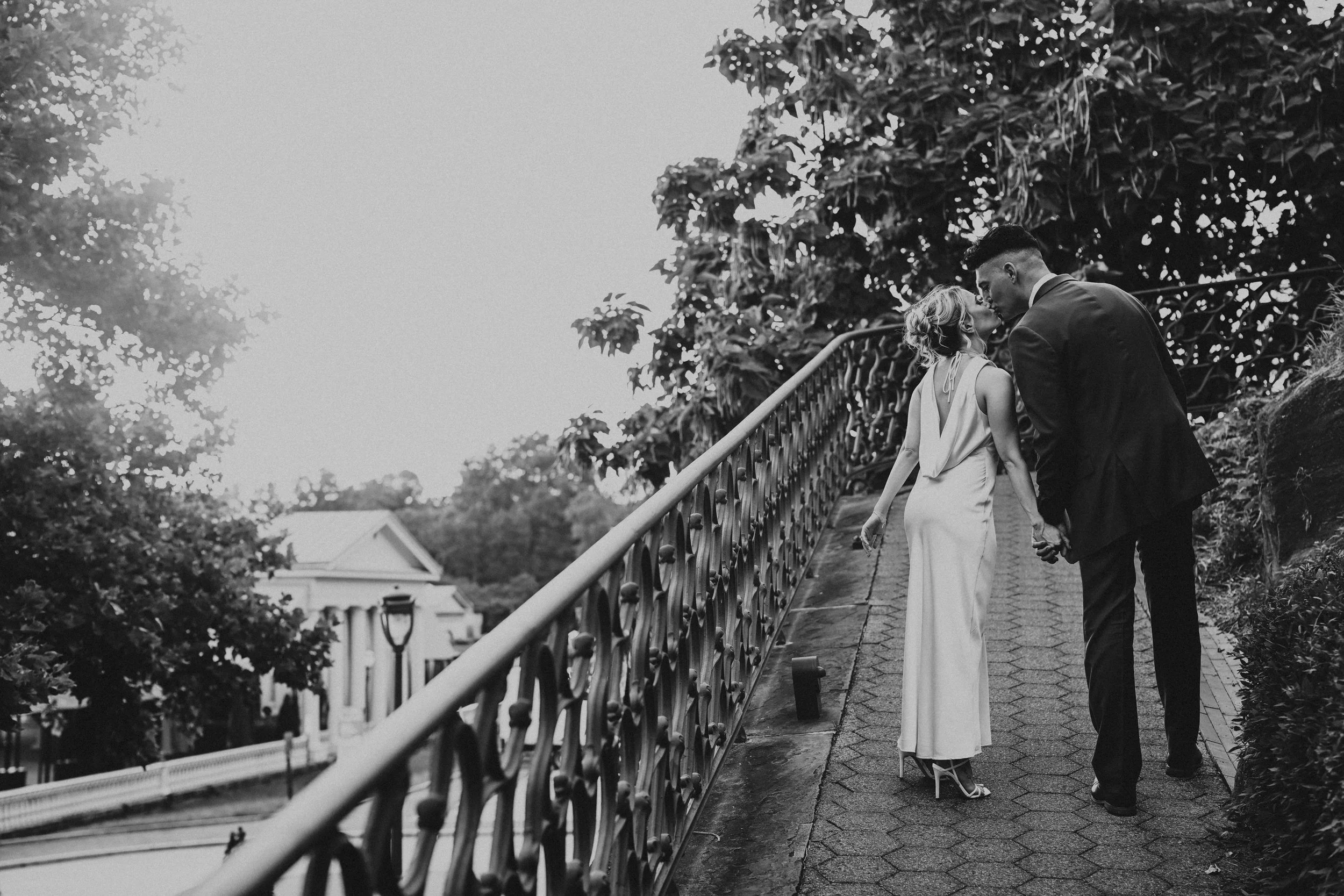 tyler-boye-photography-waterworks-philadelphia-couple-portrait-schuylkill.jpg