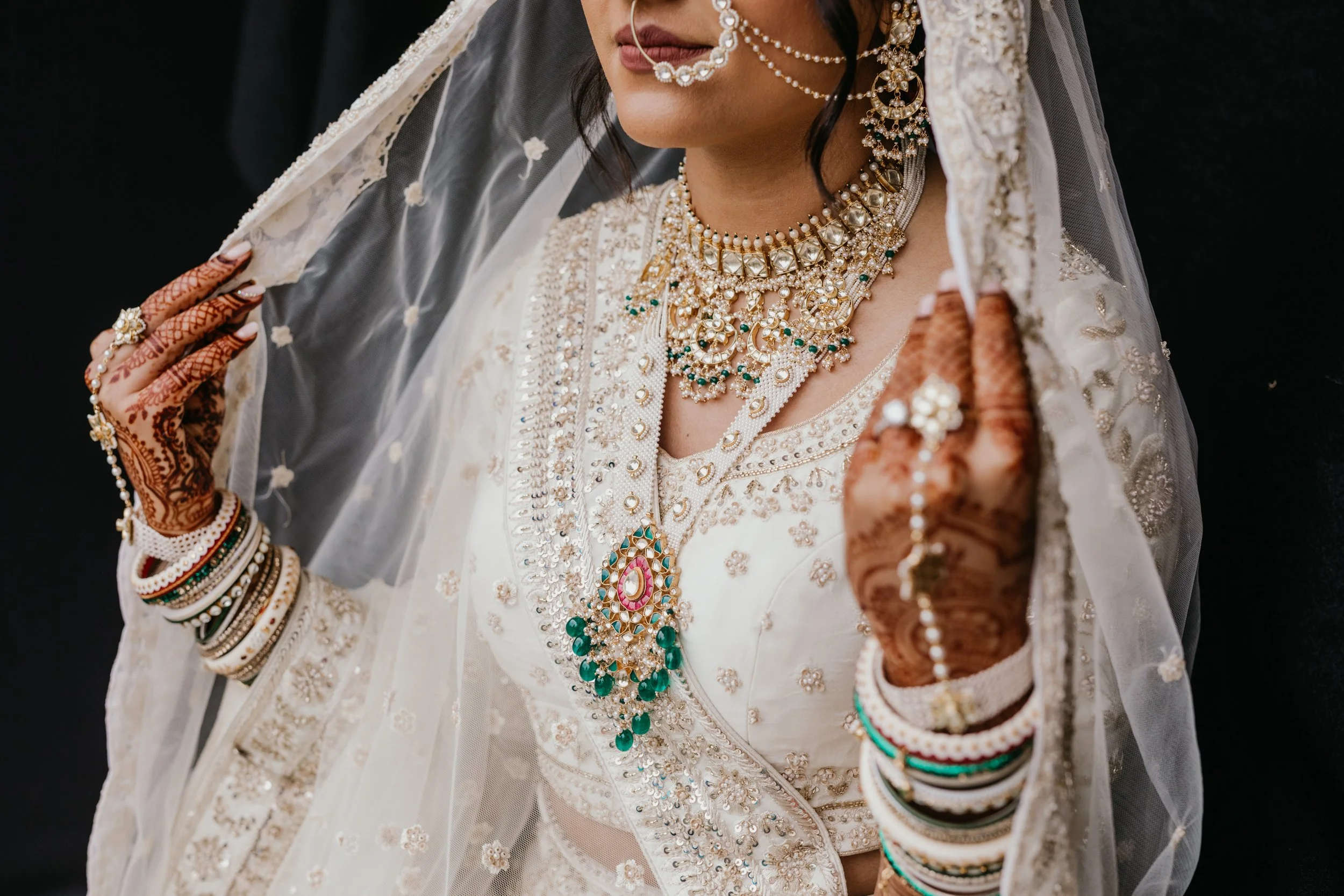HirenUrvi.TylerBoye.-600.jpg