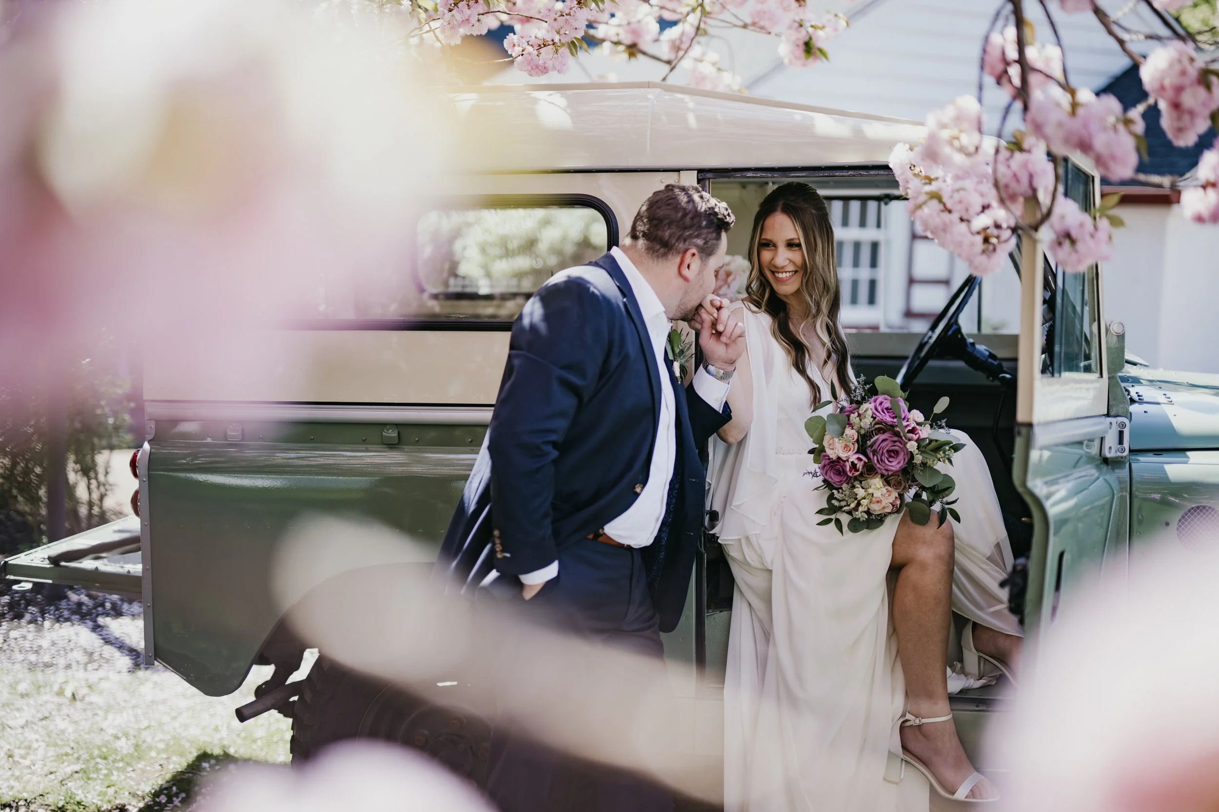 tyler-boye-photography-normandy-farm-hotel-couple-portraits-golden-hour.jpg