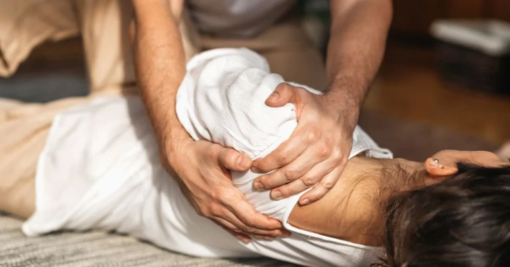 Frozen Shoulder: Treatment Options and How Long Recovery Really Takes