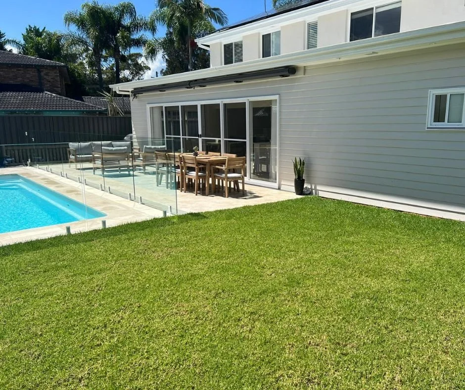 Bonnet Bay Pool Area