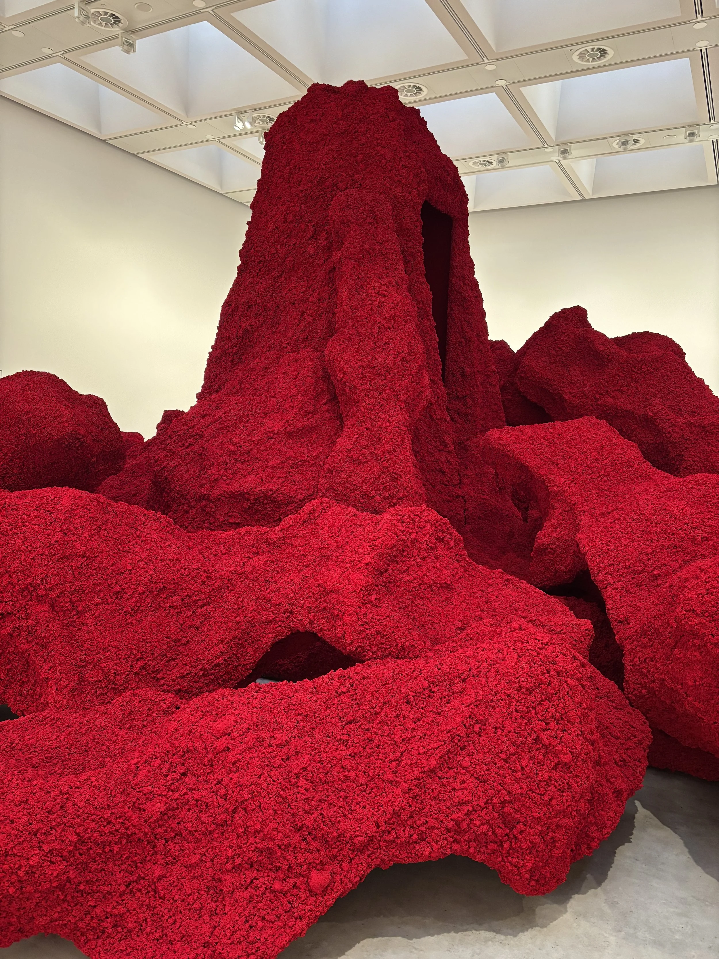 anish kapoor sculpture at the hayward gallery, london