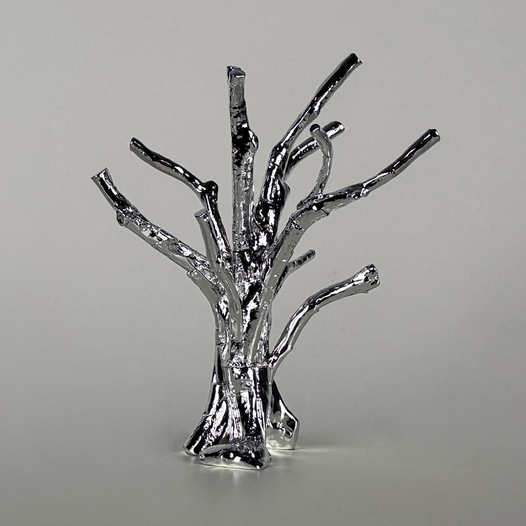 Ai Weiwei Cedar I, 2023, cast aluminium sculpture, side view