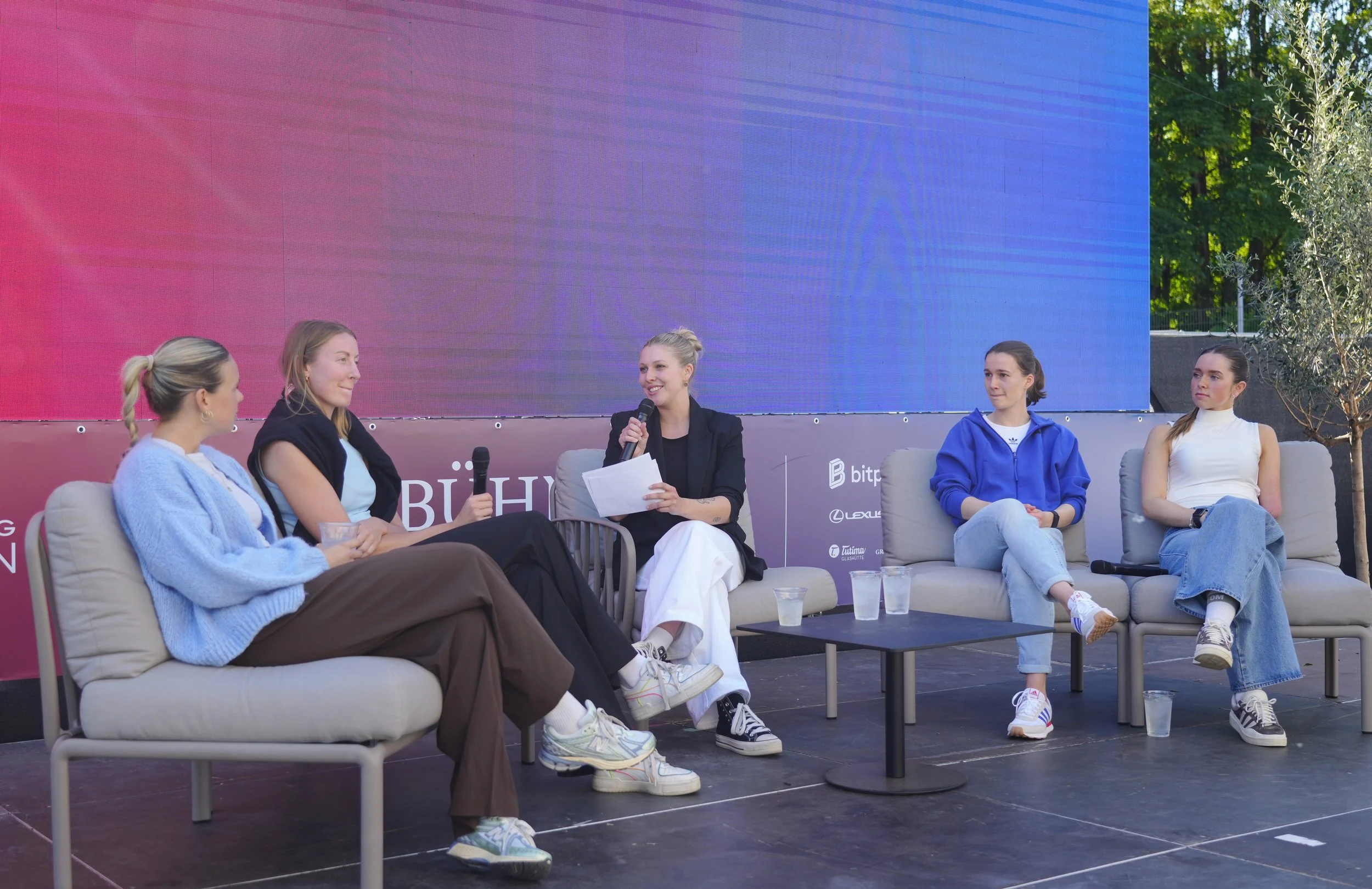 Caro Deecke PR & Communications; Projekt: Moderation Ladies Panel Talk Hamburg Open