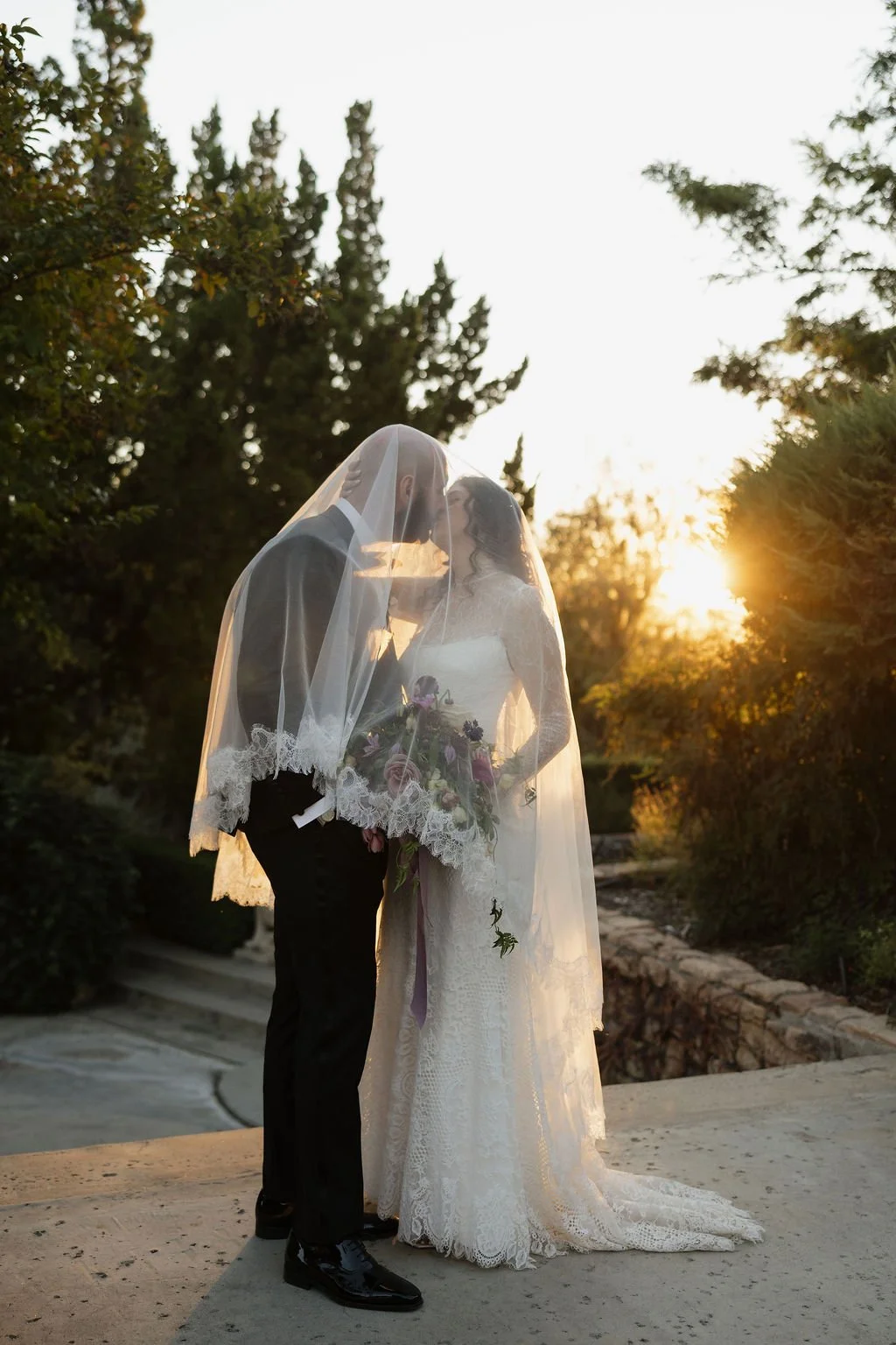 romantic-sunset-wedding-portrait.jpg
