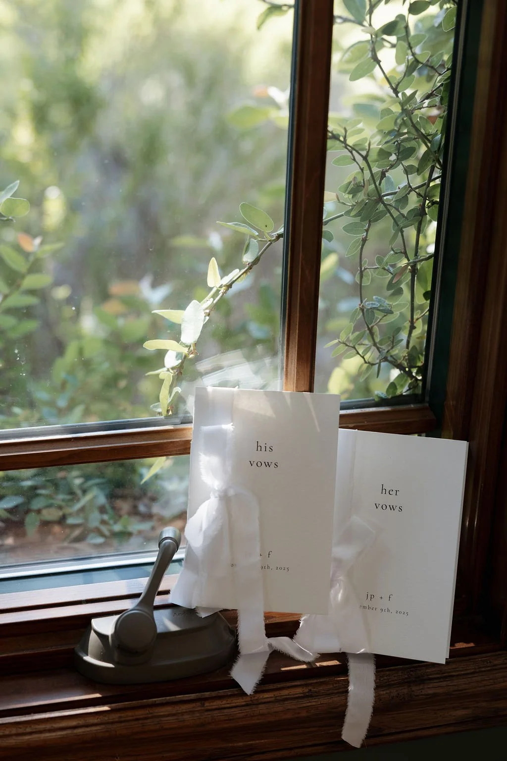 stationery-detail-flatlay-jasper-lane-events.jpg