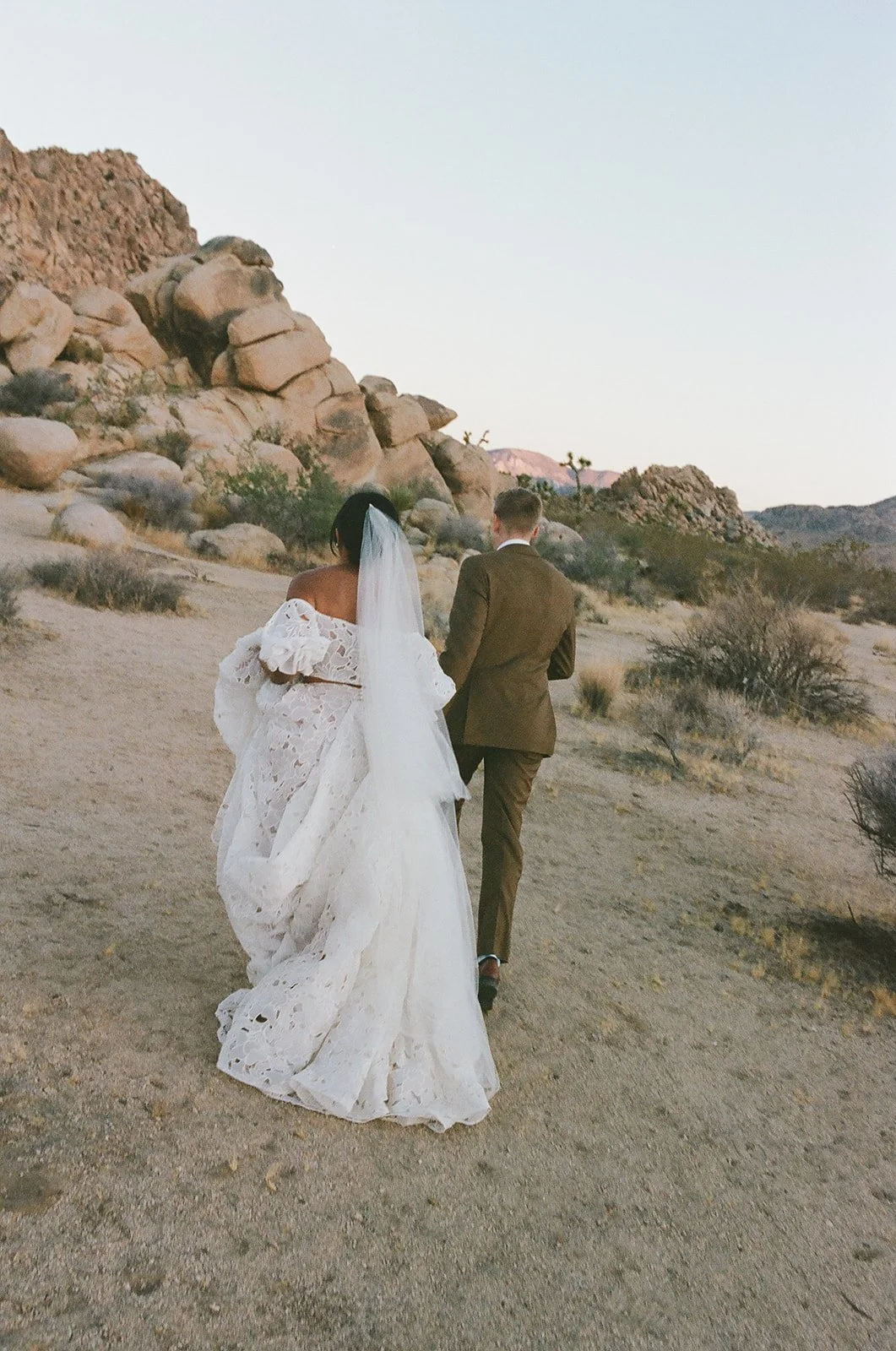 bride-groom-portraits-joshua-tree-jasper-lane-events.jpg