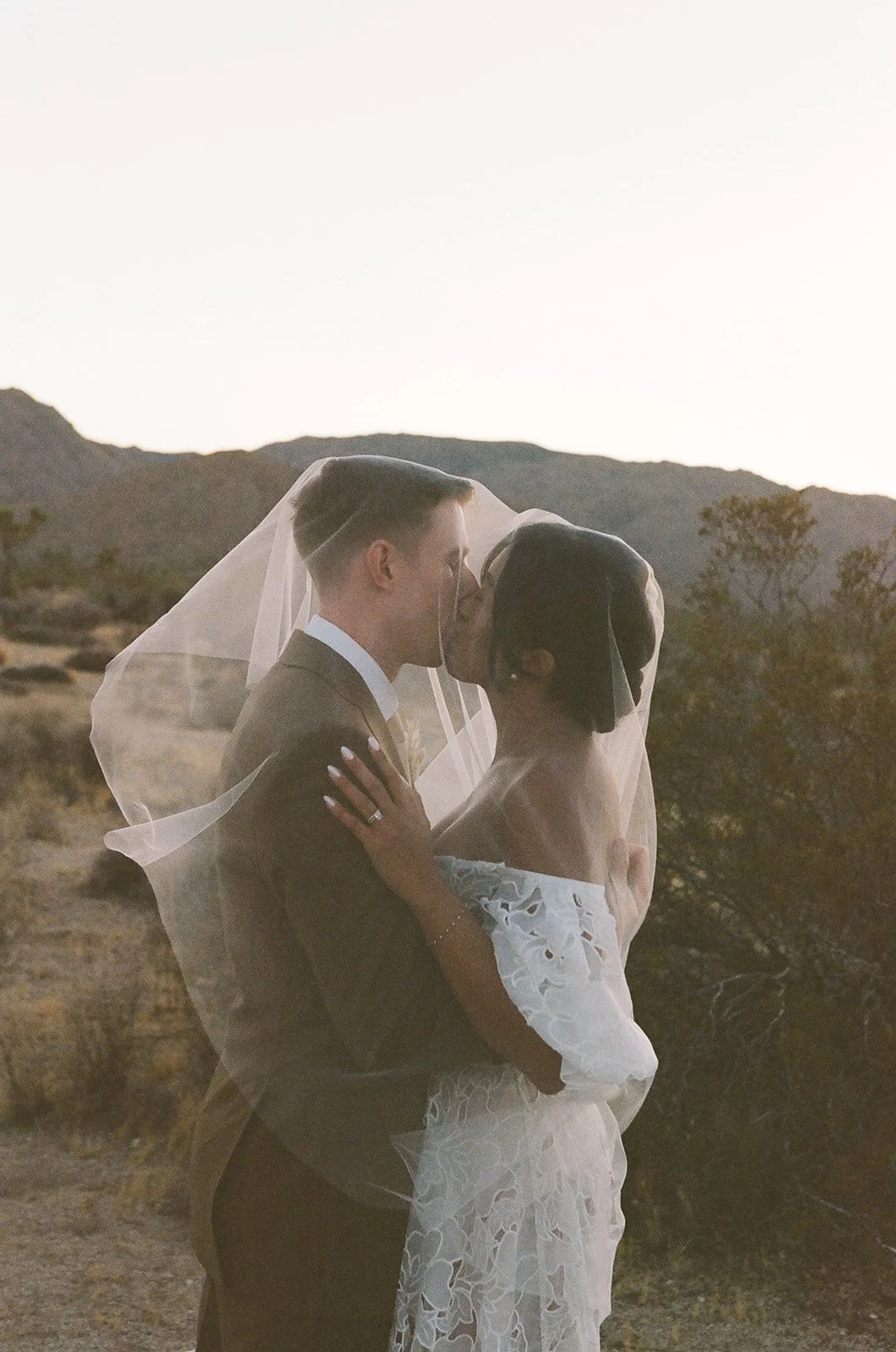 romantic-portraits-joshua-tree-jasper-lane-events.jpg