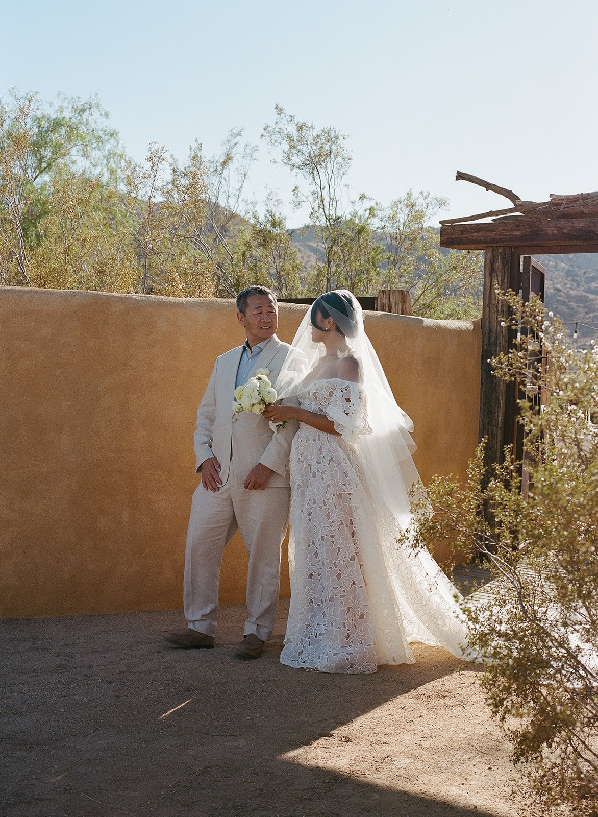 bride-father-of-bride-ceremony-joshua-tree-jasper-lane-events.jpg