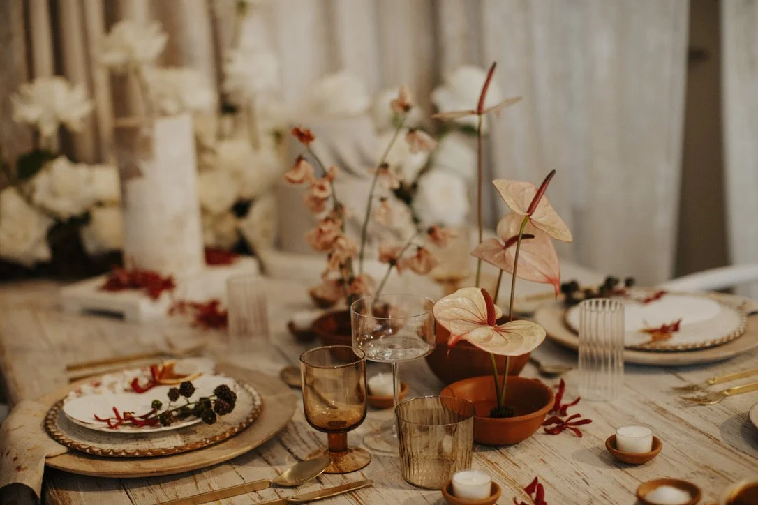 romantic-tablescape-detail-jasper-lane-events.jpeg