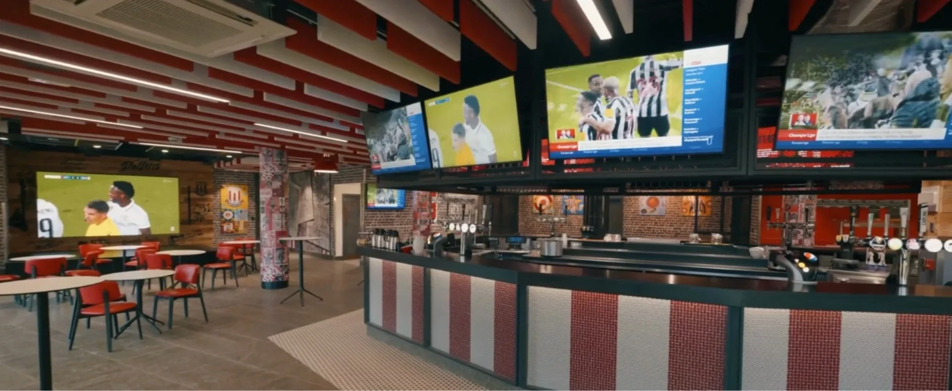 Ricardos Bar Hero Video Thumbnial.webp
