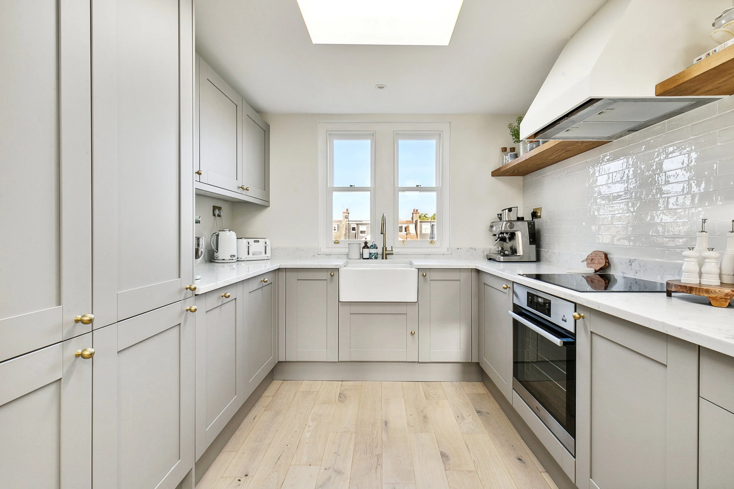 49B Hydethorpe Road-6.jpg