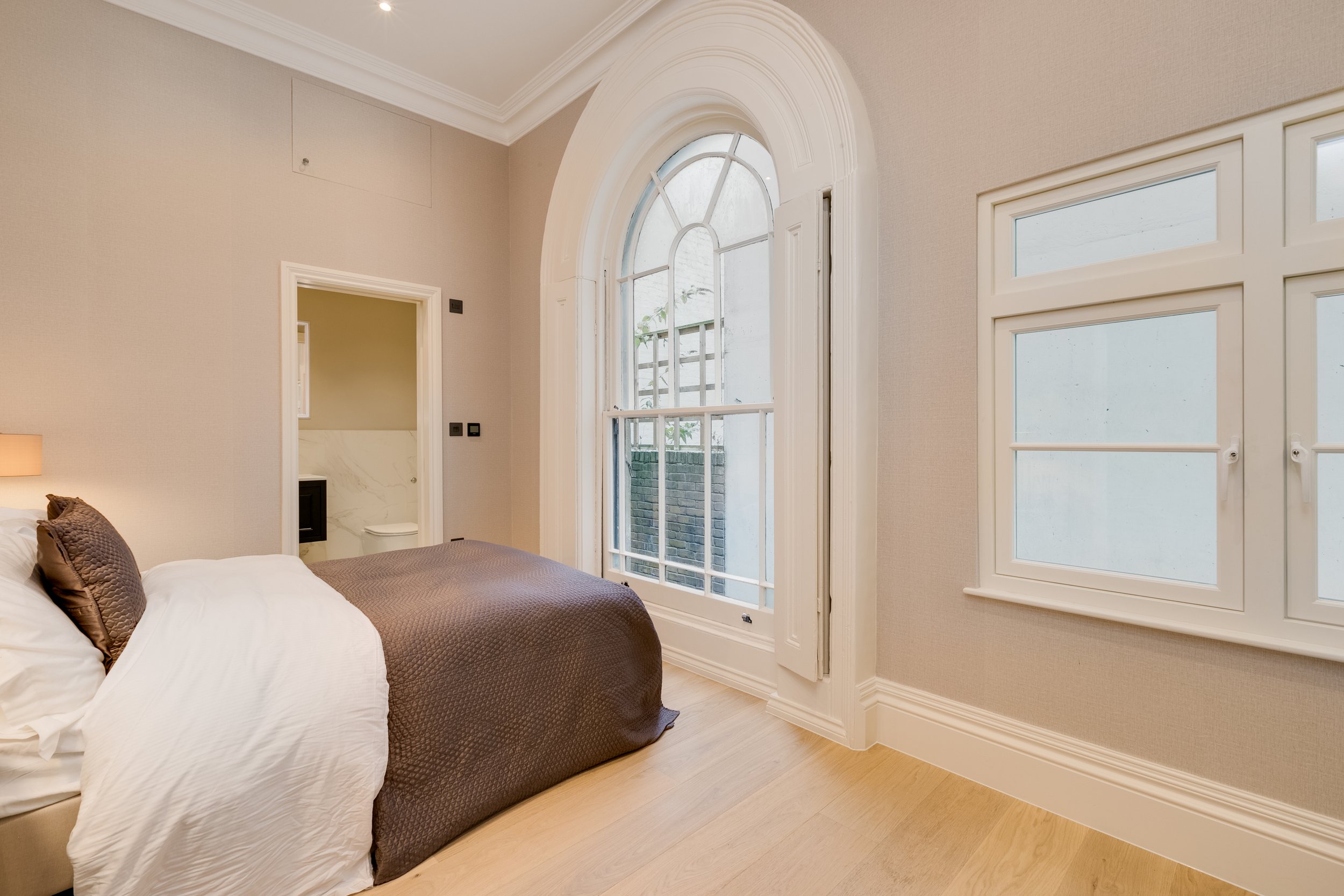 Queen_s Gardens 52, Flat 7-17.jpg