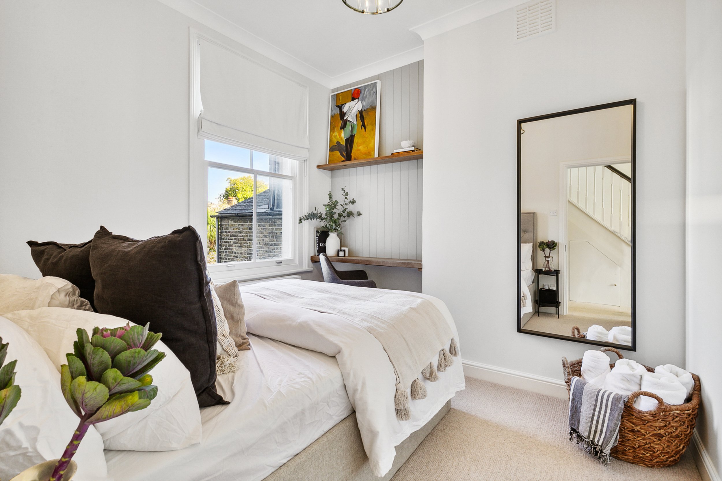 49B Hydethorpe Road-15.jpg