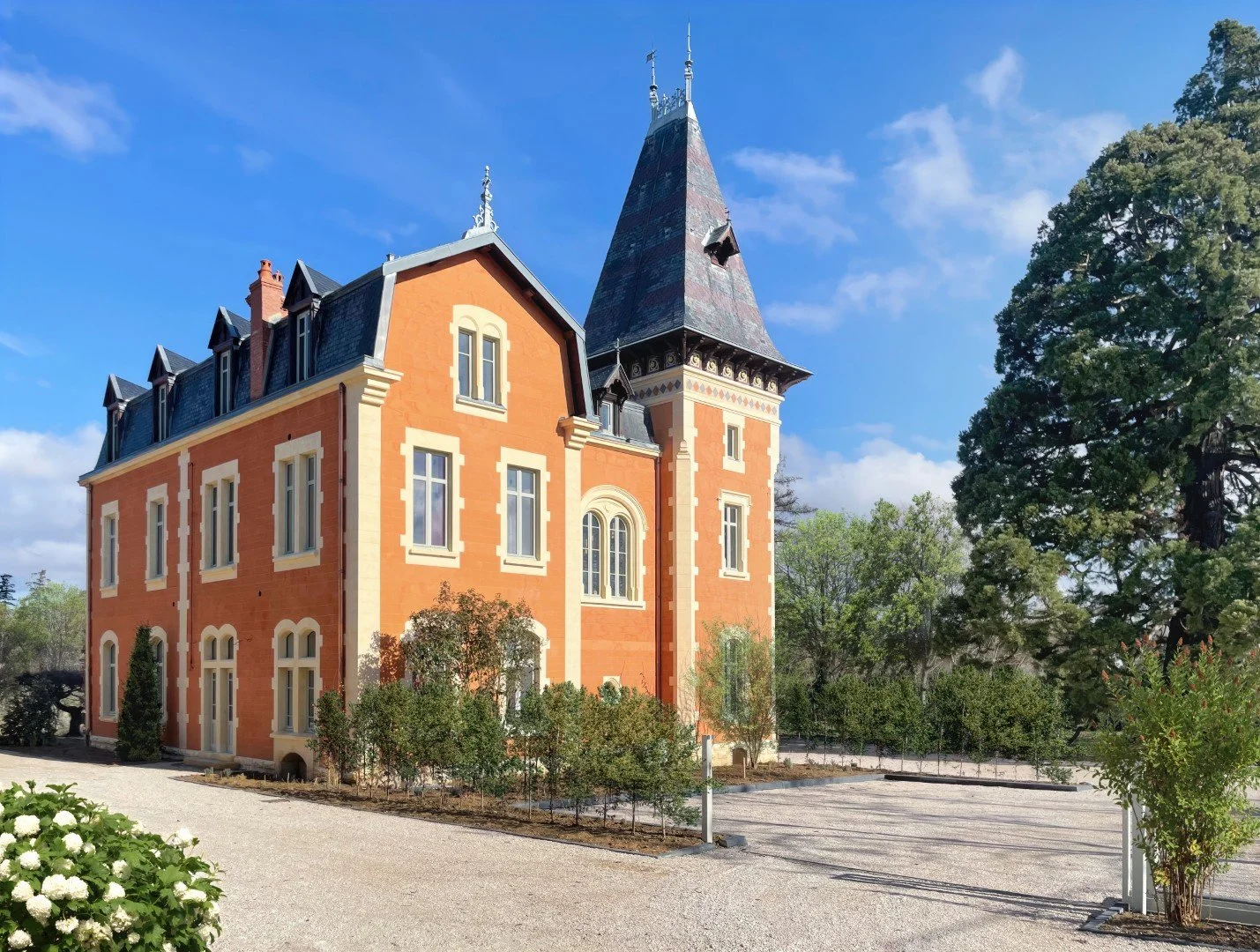 chateau albert morot access