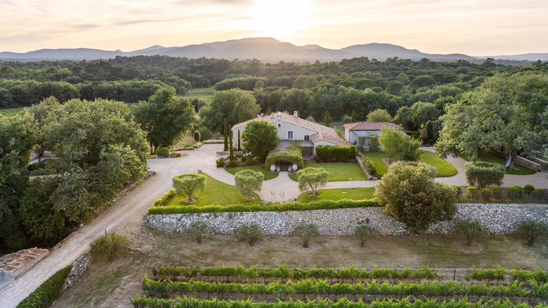 corporate retreat in Provence in France luxury villa