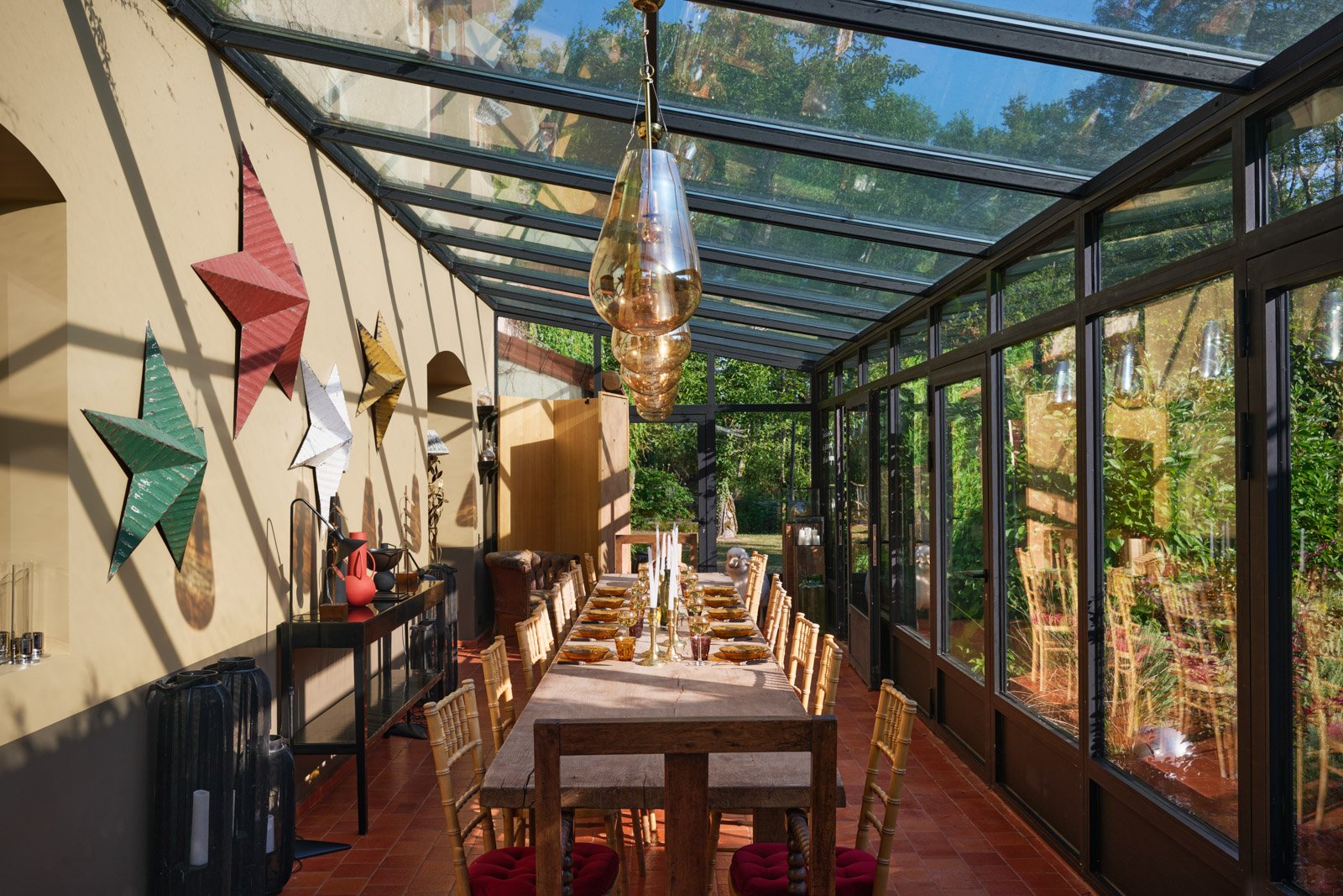 corporate retreat in France luxury property dining room