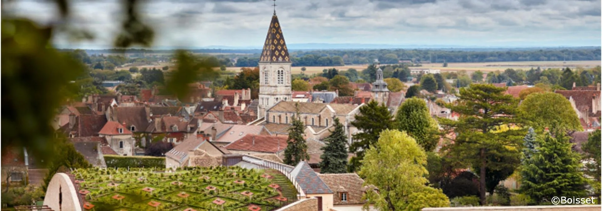 village nuits saint georges