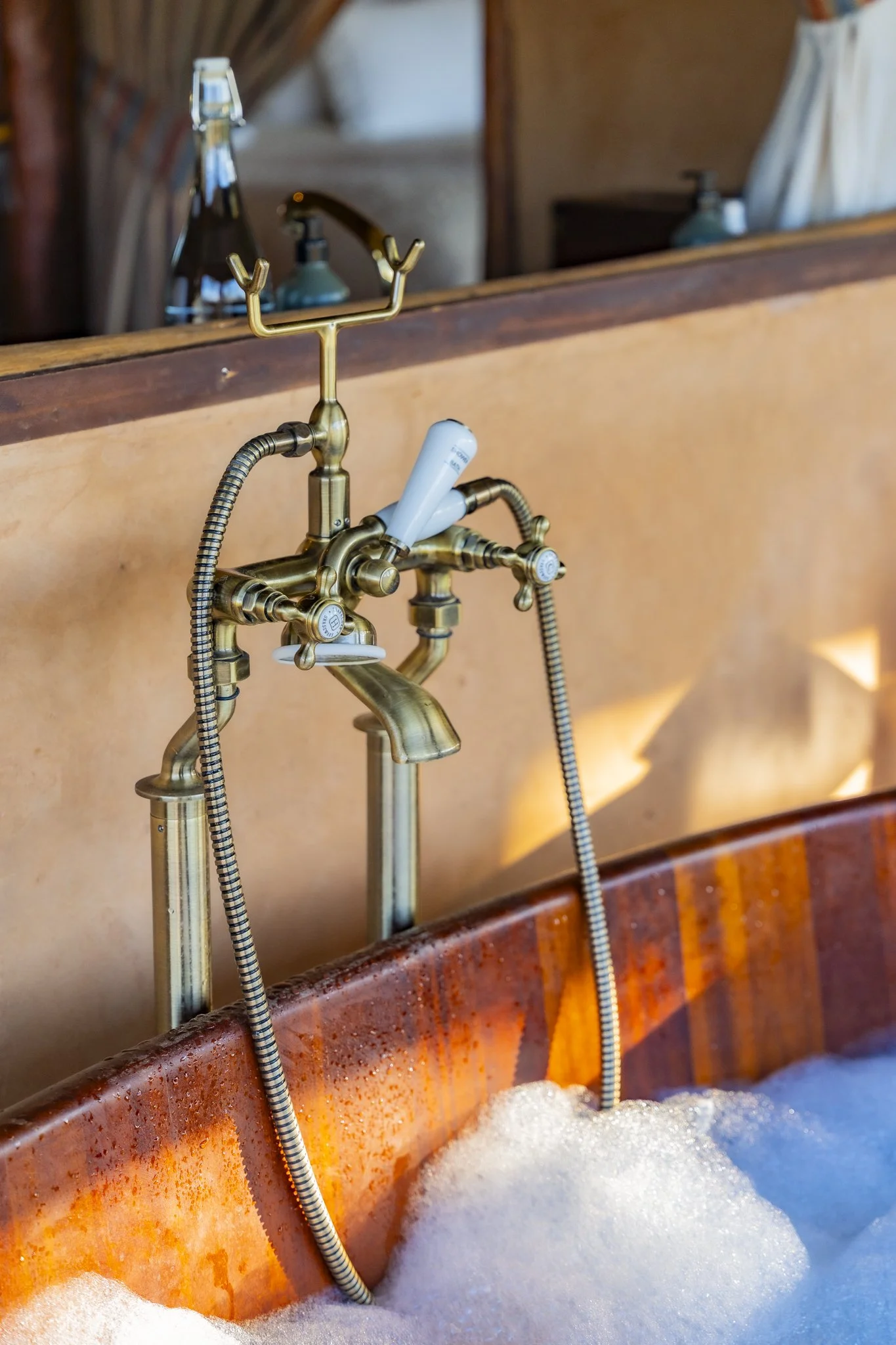 bathtub-tent-laikipia