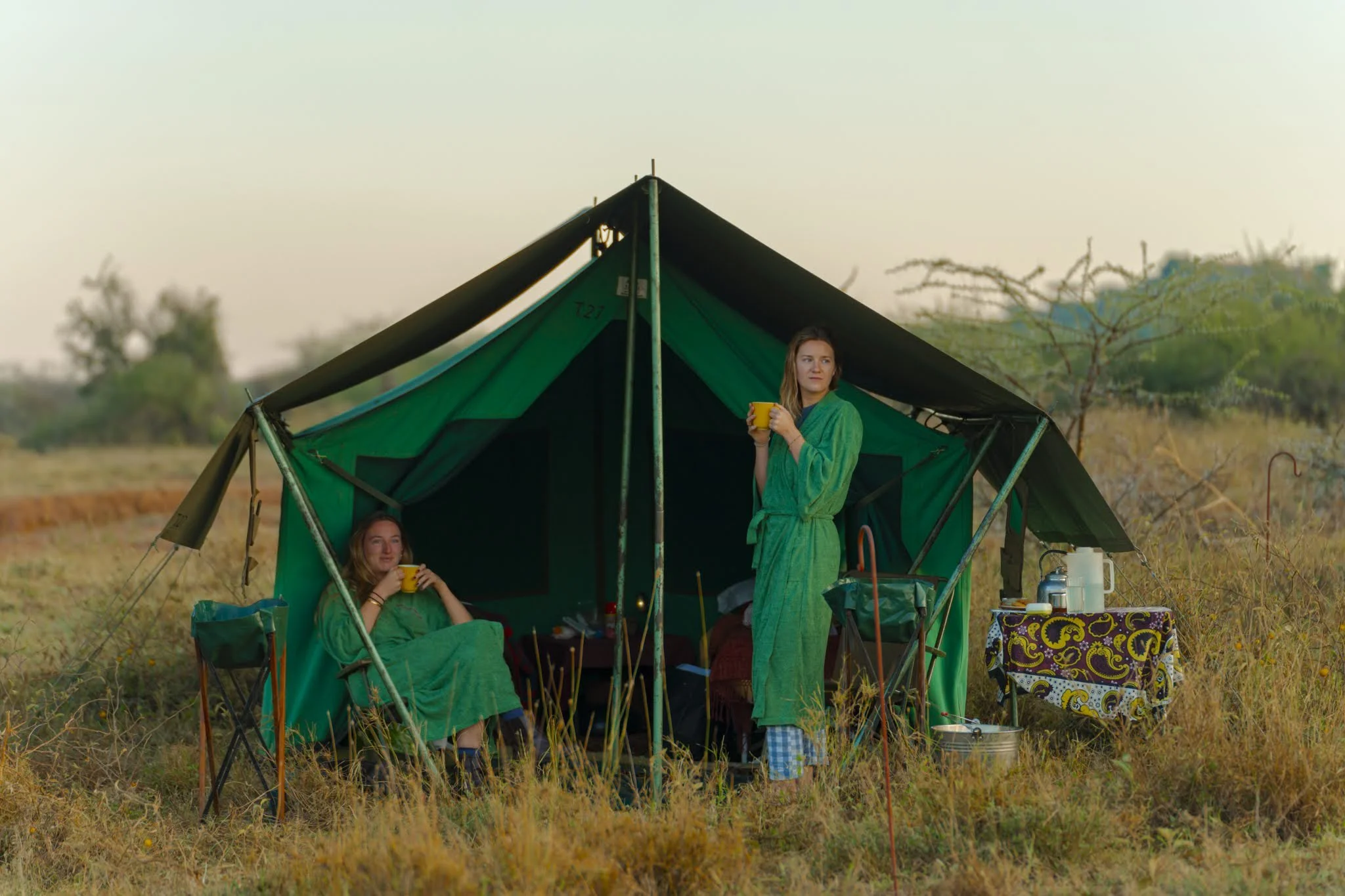mobile-safari-camping