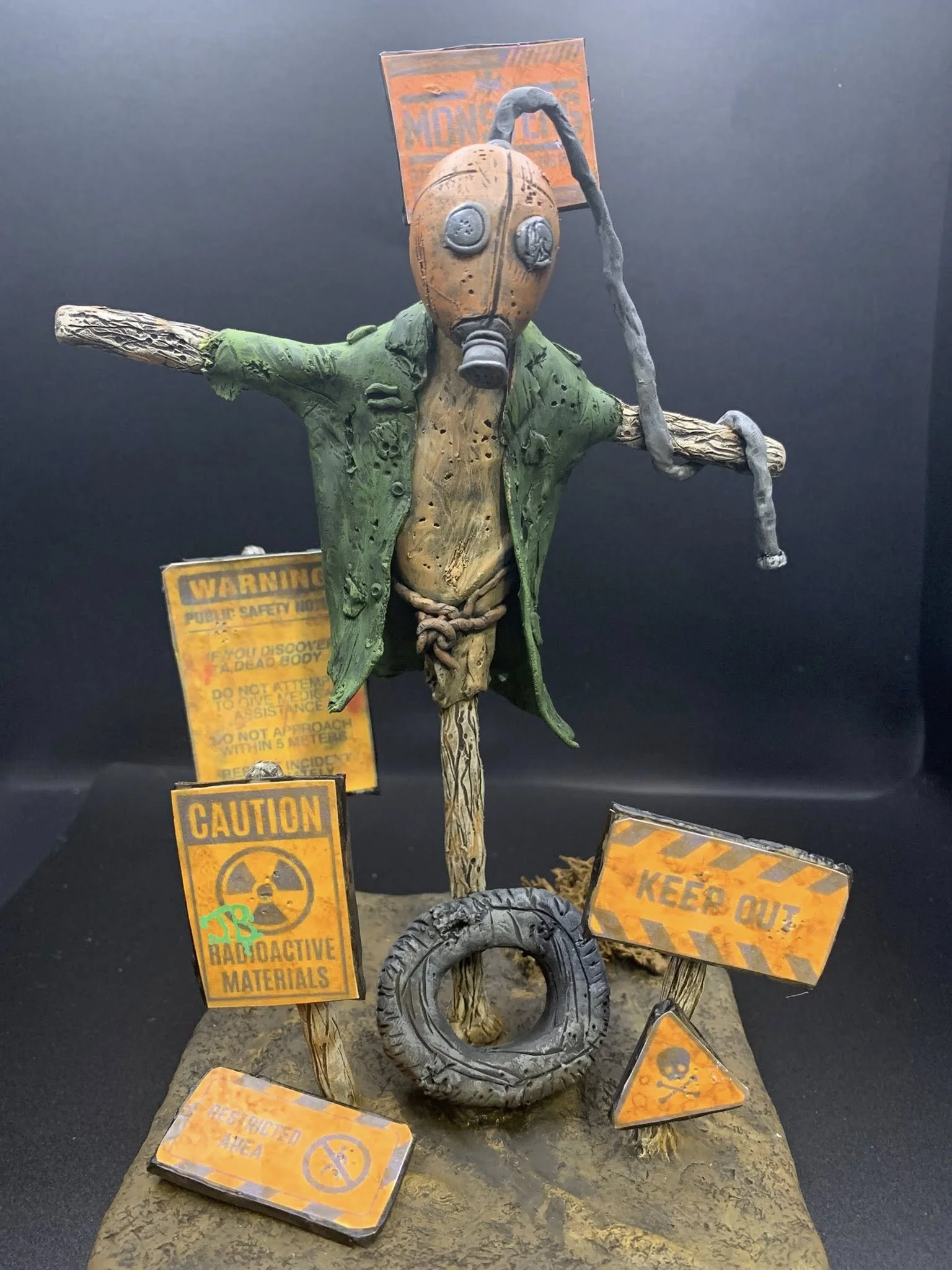 Post Apocalyptic Scarecrow Diorama