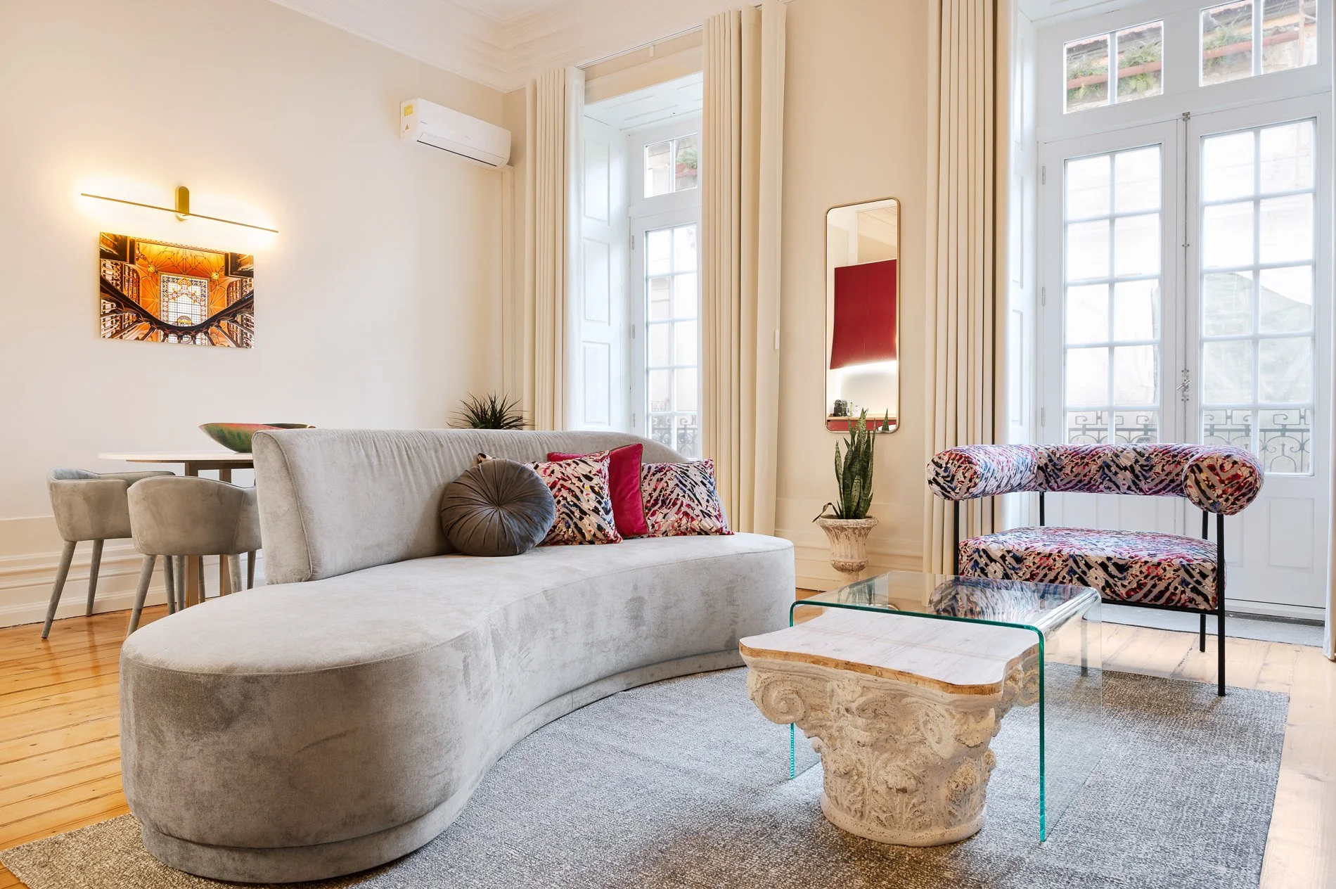 Stylish apartment at Cardosas Block