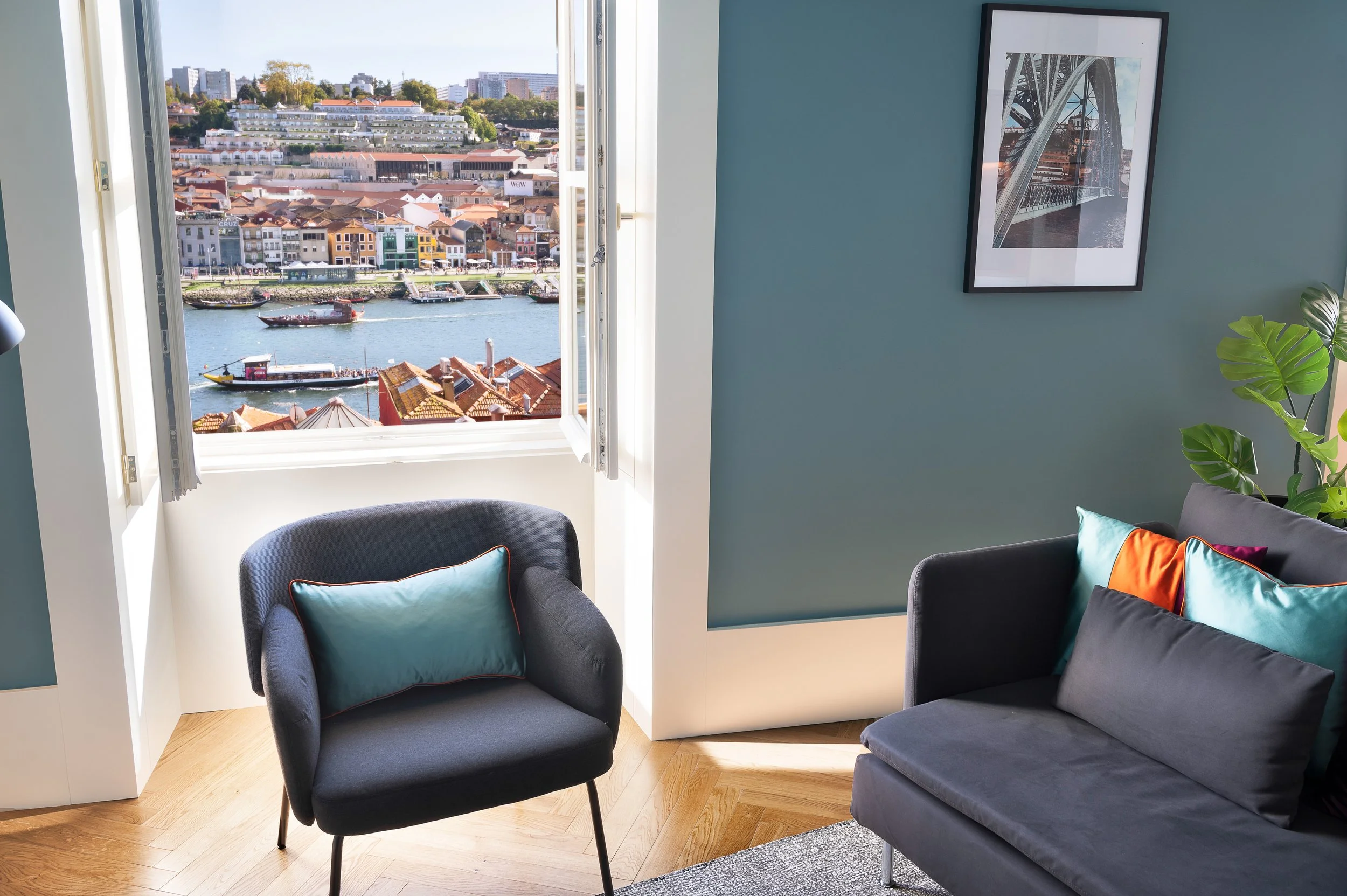 Blue Gem - Stunning River Views