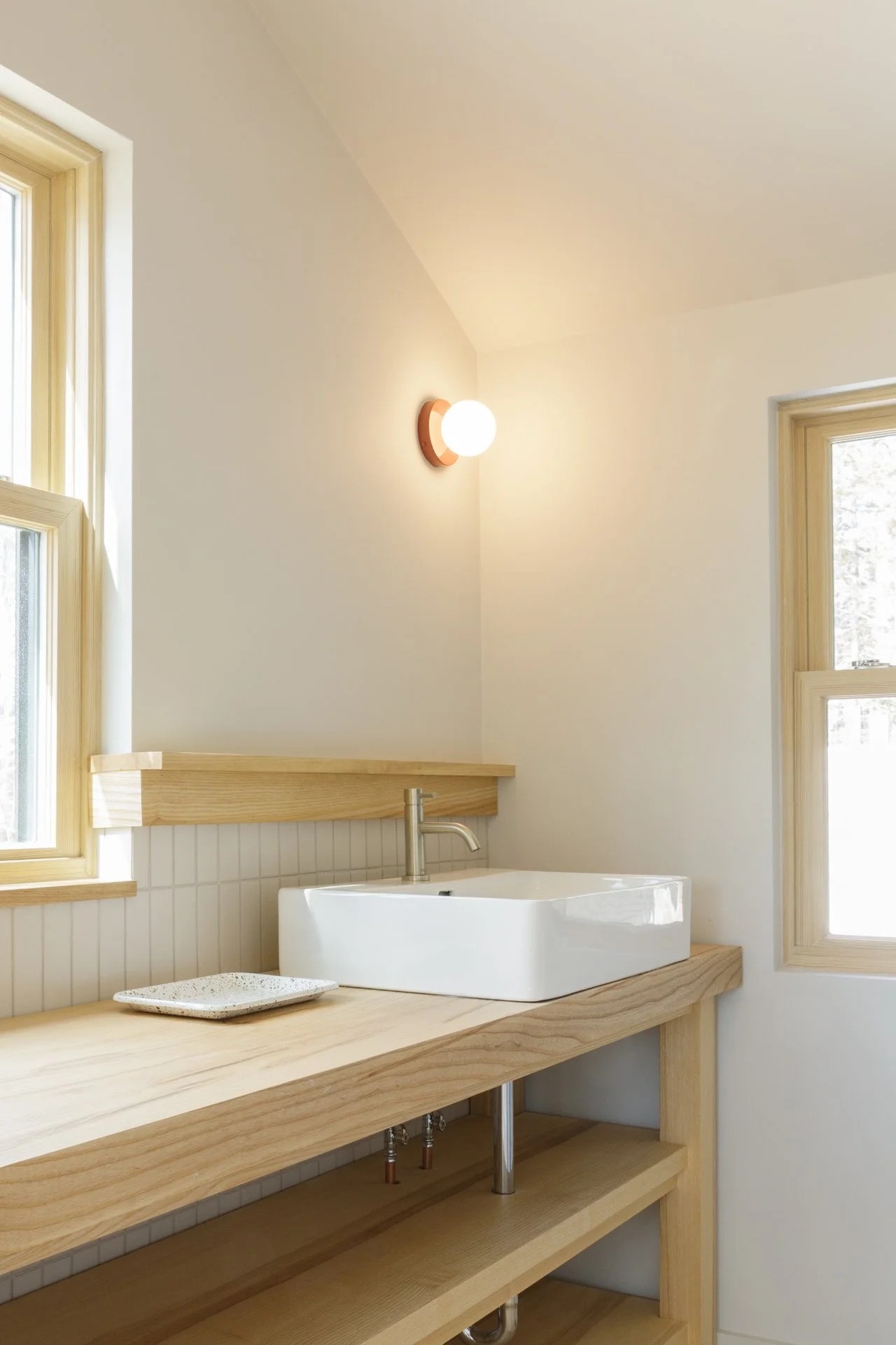Tenants Harbor Bathroom Vanity02.Web.jpg