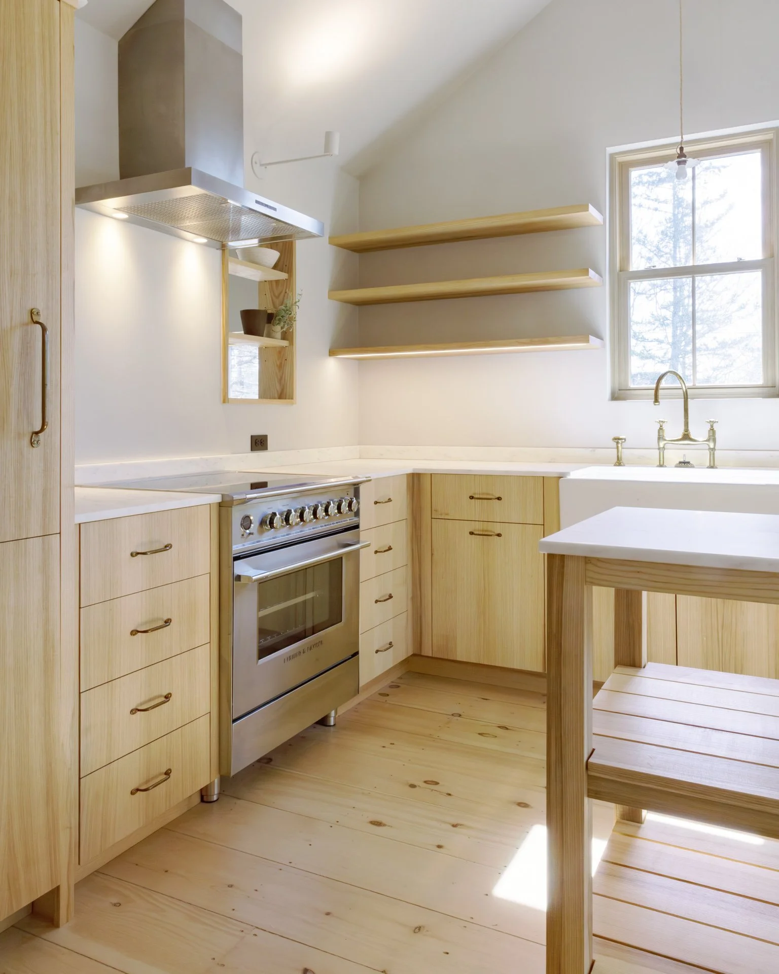 Kitchen Tenants Harbor_02.Web.jpg