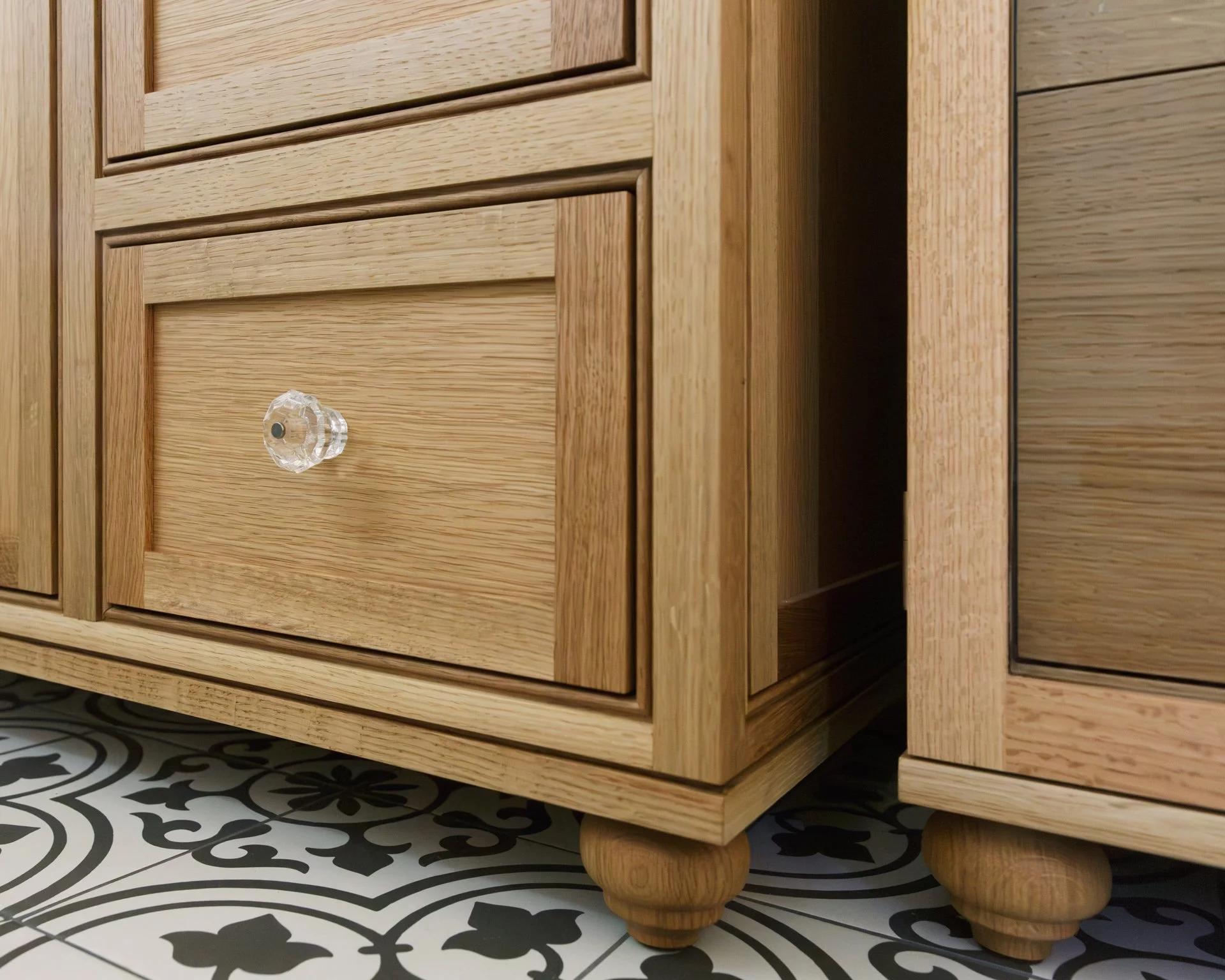 Oak Vanity and Linen Cabinet_25.Web.jpg