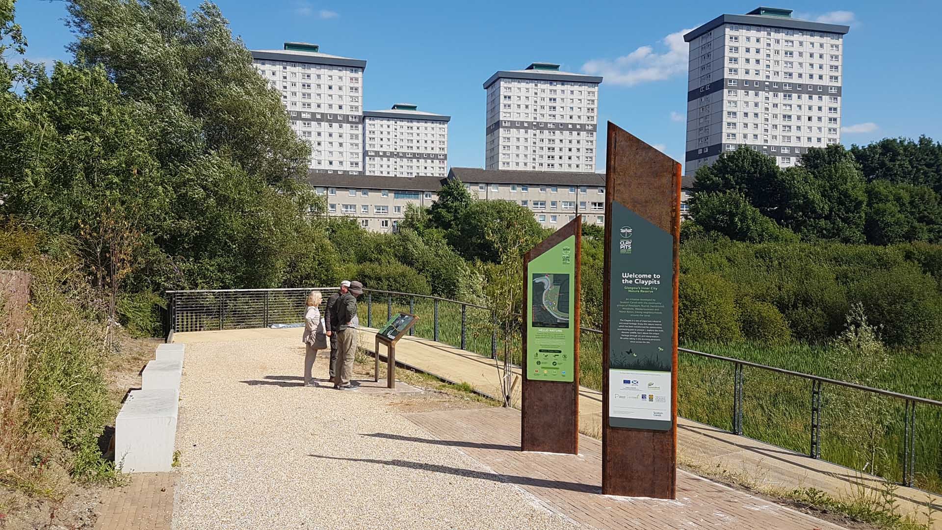 Claypits_wayfinding_totems_1920_1080.jpg