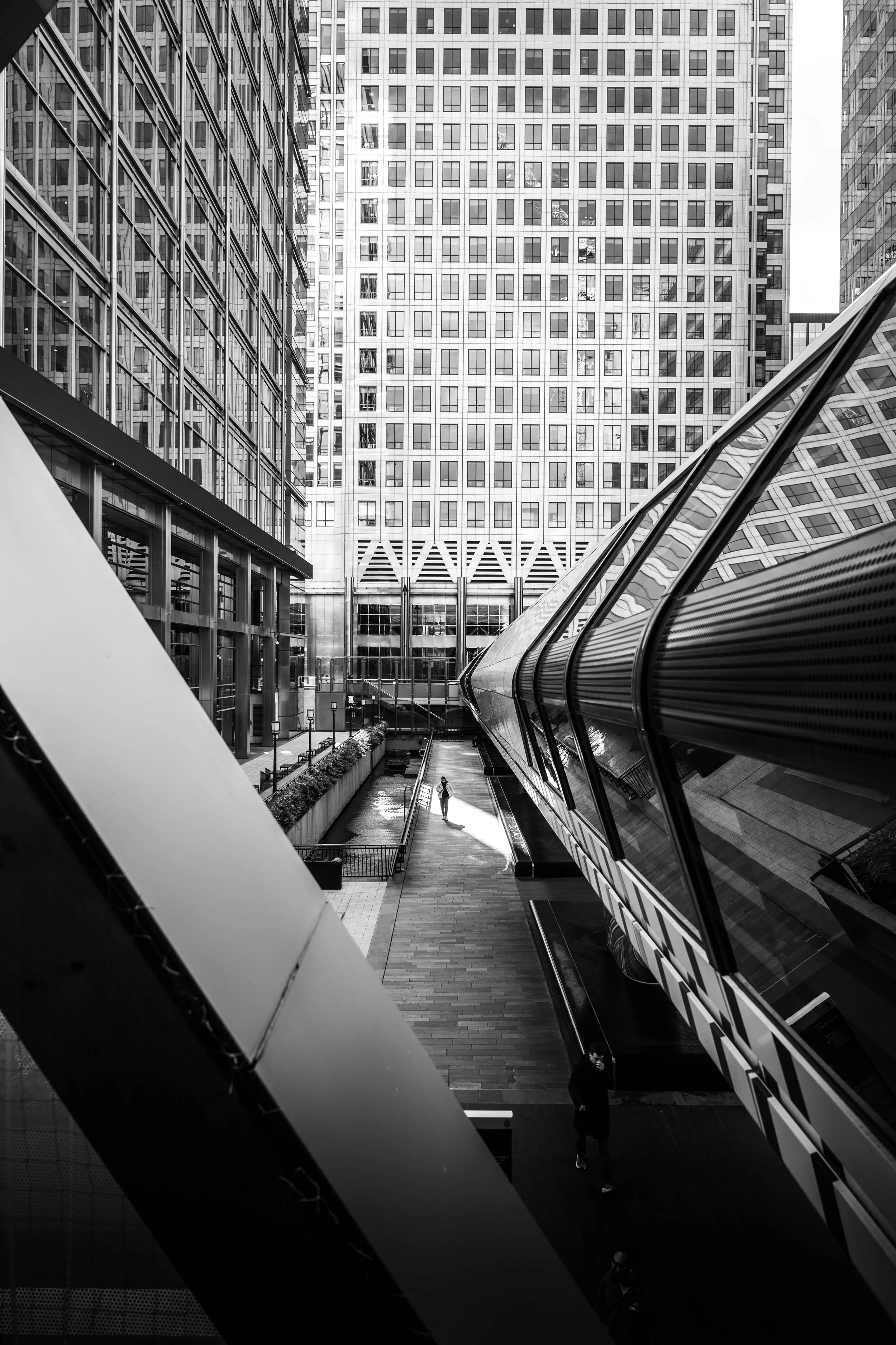  Street Fine Art Photography: When the City Becomes a Canvas