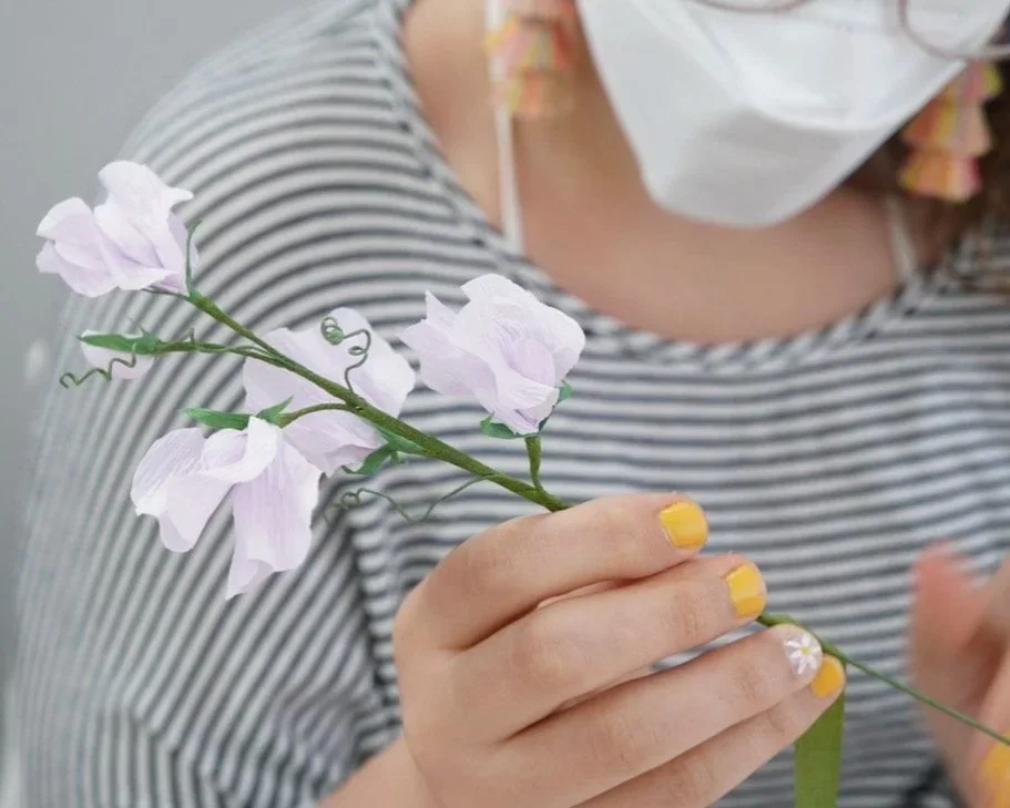 Merremade paper flower workshop in Seoul Korea.
