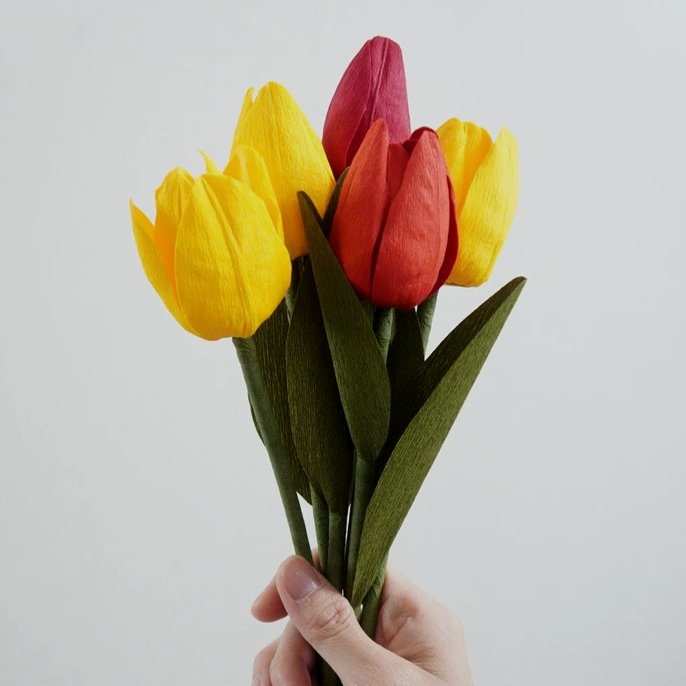 A bouquet of realistic paper tulips handmade by Jasmine Sing, paper artist from Merremade.