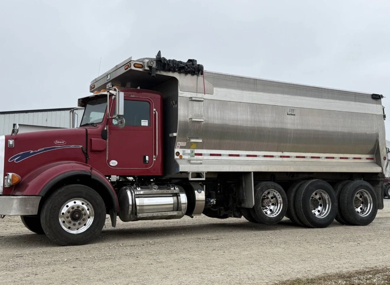 2013 Peterbilt 365