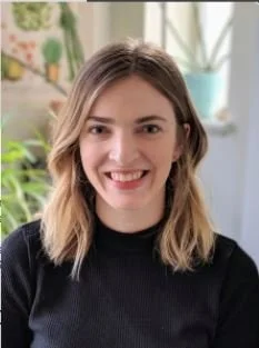 Monica Schmidt headshot