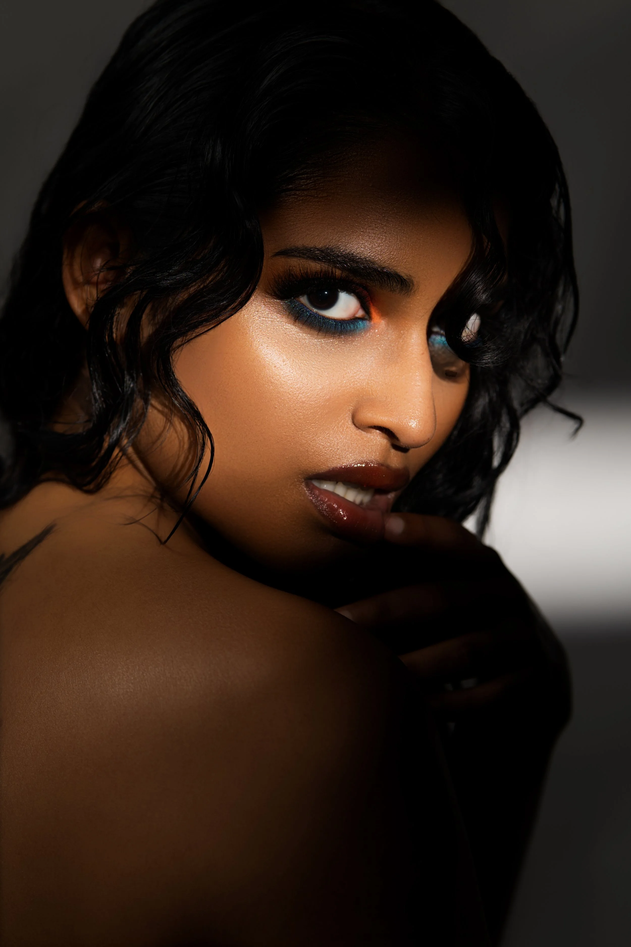AkanshaEdgyBeautybyOMPhoto-(7 of 12).jpg