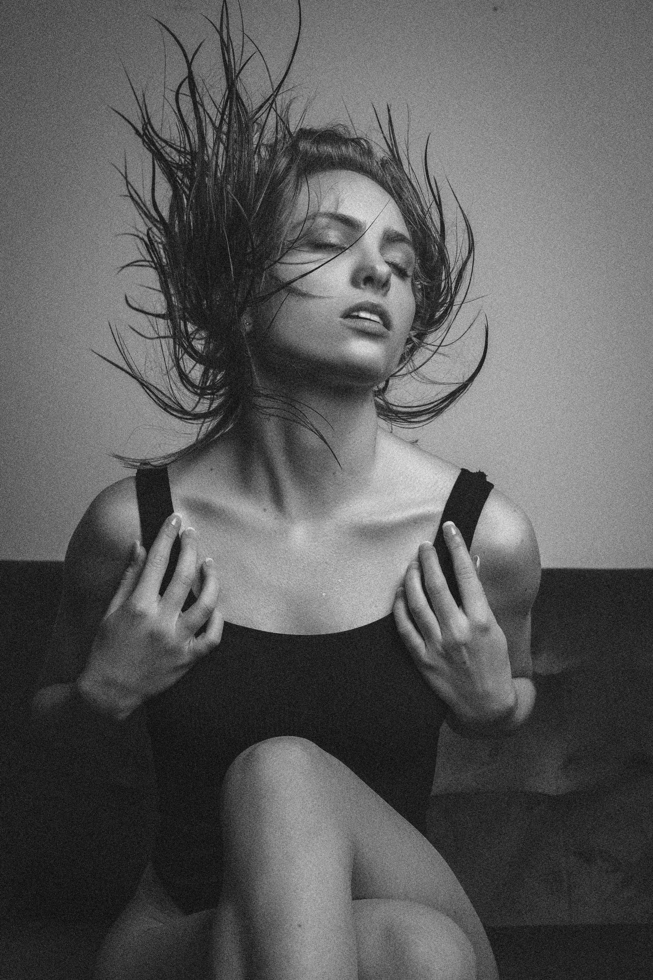 AloriBodySuitbyOMPhoto4BW.jpg