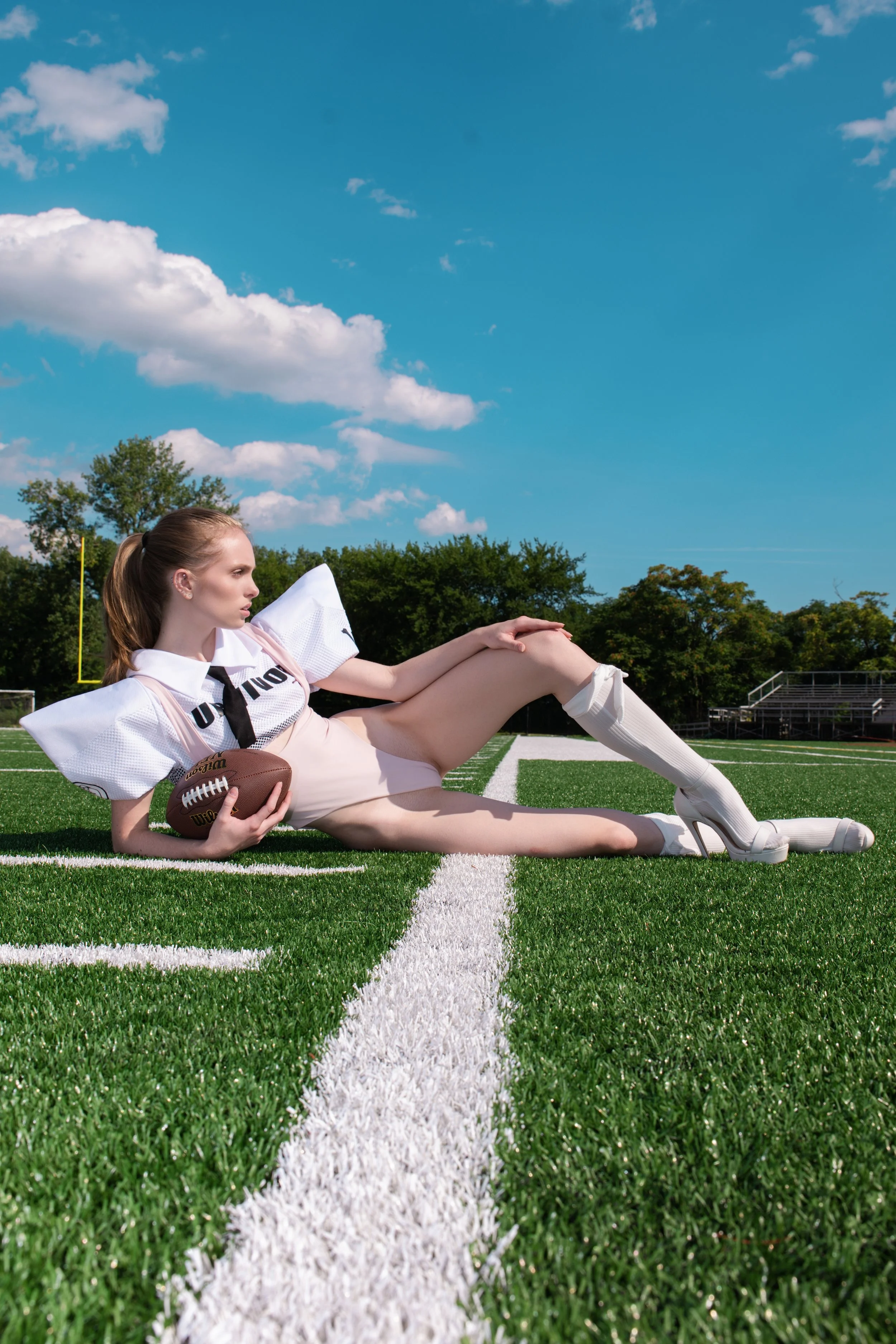 AloriFootballbyOMPhoto-(7 of 10).jpg